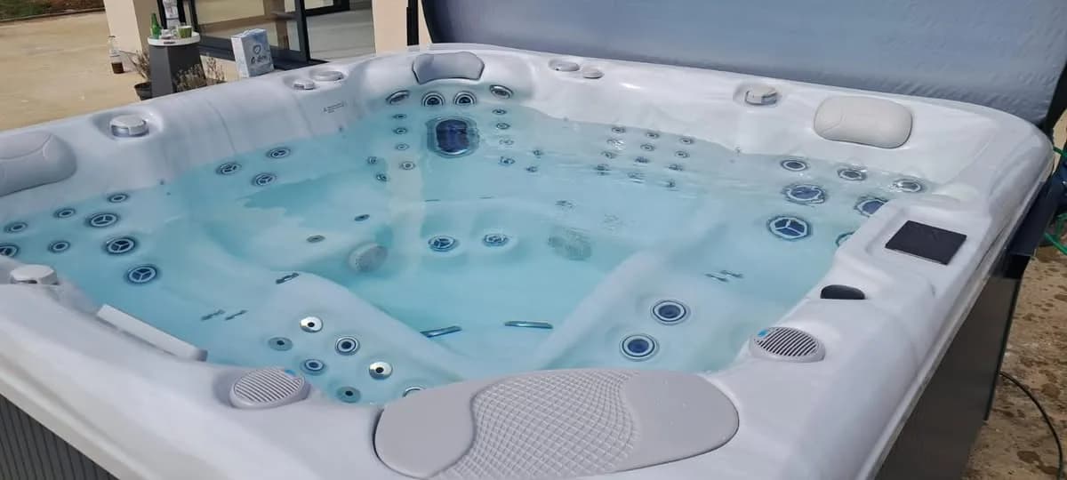 Installation d'un spa Poséidon en Moselle, autre vue du chantier