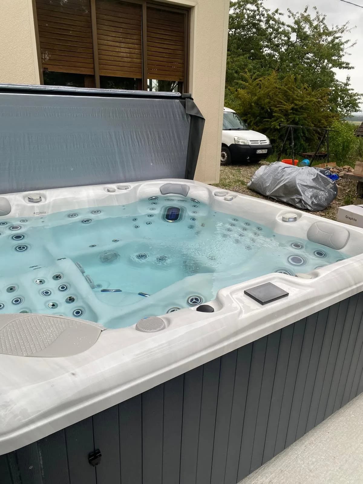 Installation d'un spa Poséidon Full option à Uffholtz, autre vue du chantier