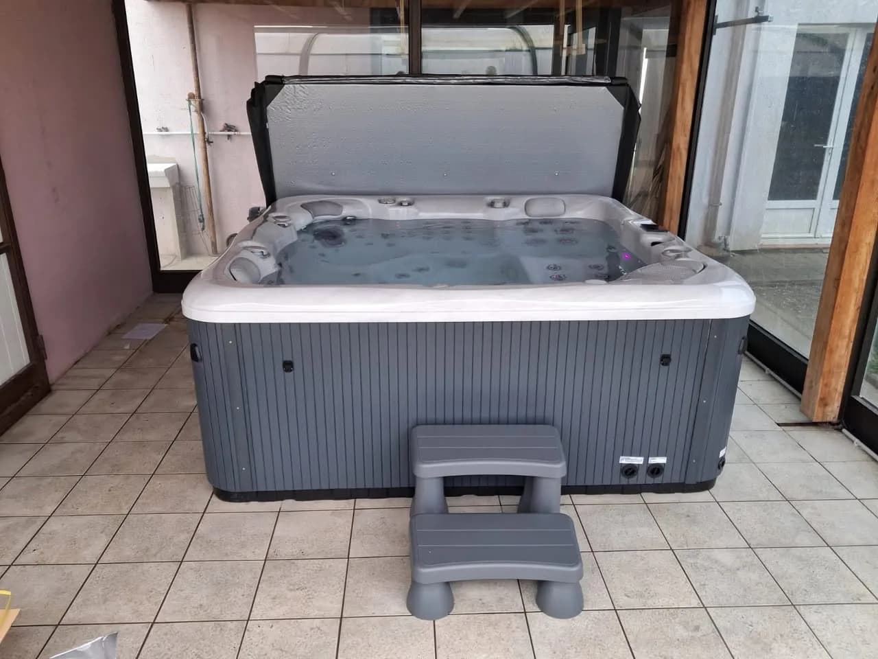 Installation d'un spa Poséidon à Rummersheim-le-Haut, autre vue du chantier