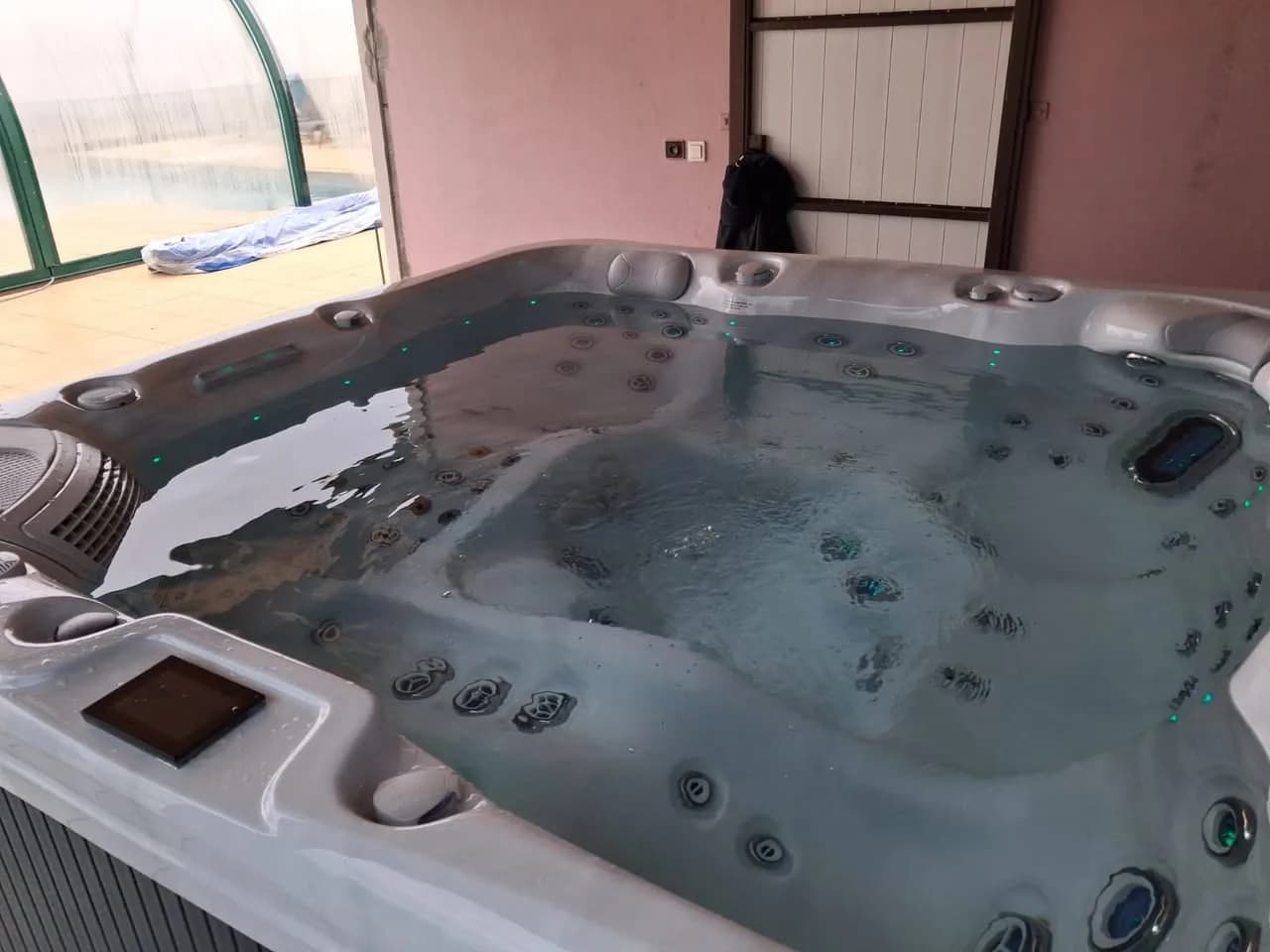 Installation d'un spa Poséidon à Rummersheim-le-Haut, autre vue du chantier