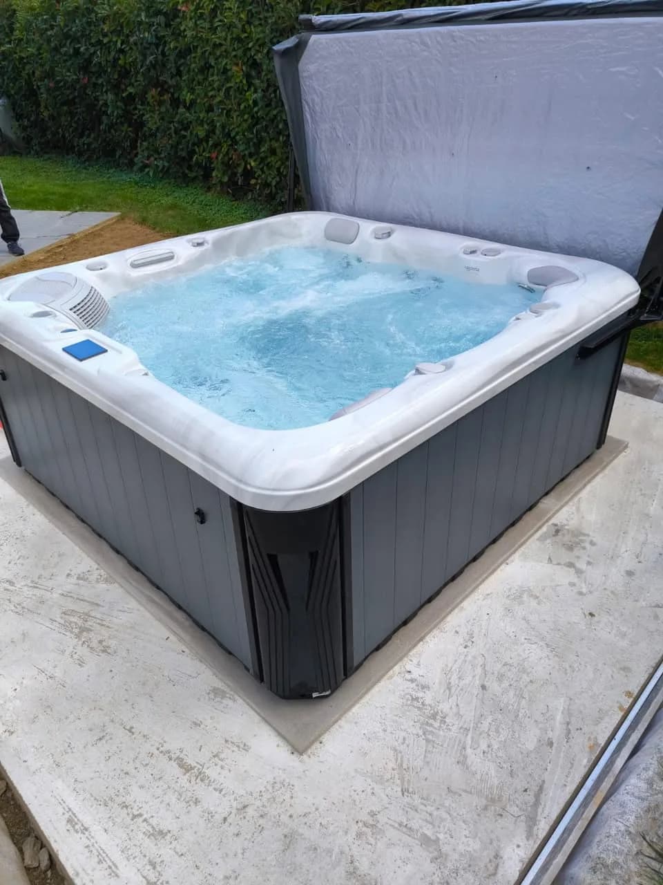 Installation d'un spa Poséidon à Schweighouse, autre vue du chantier