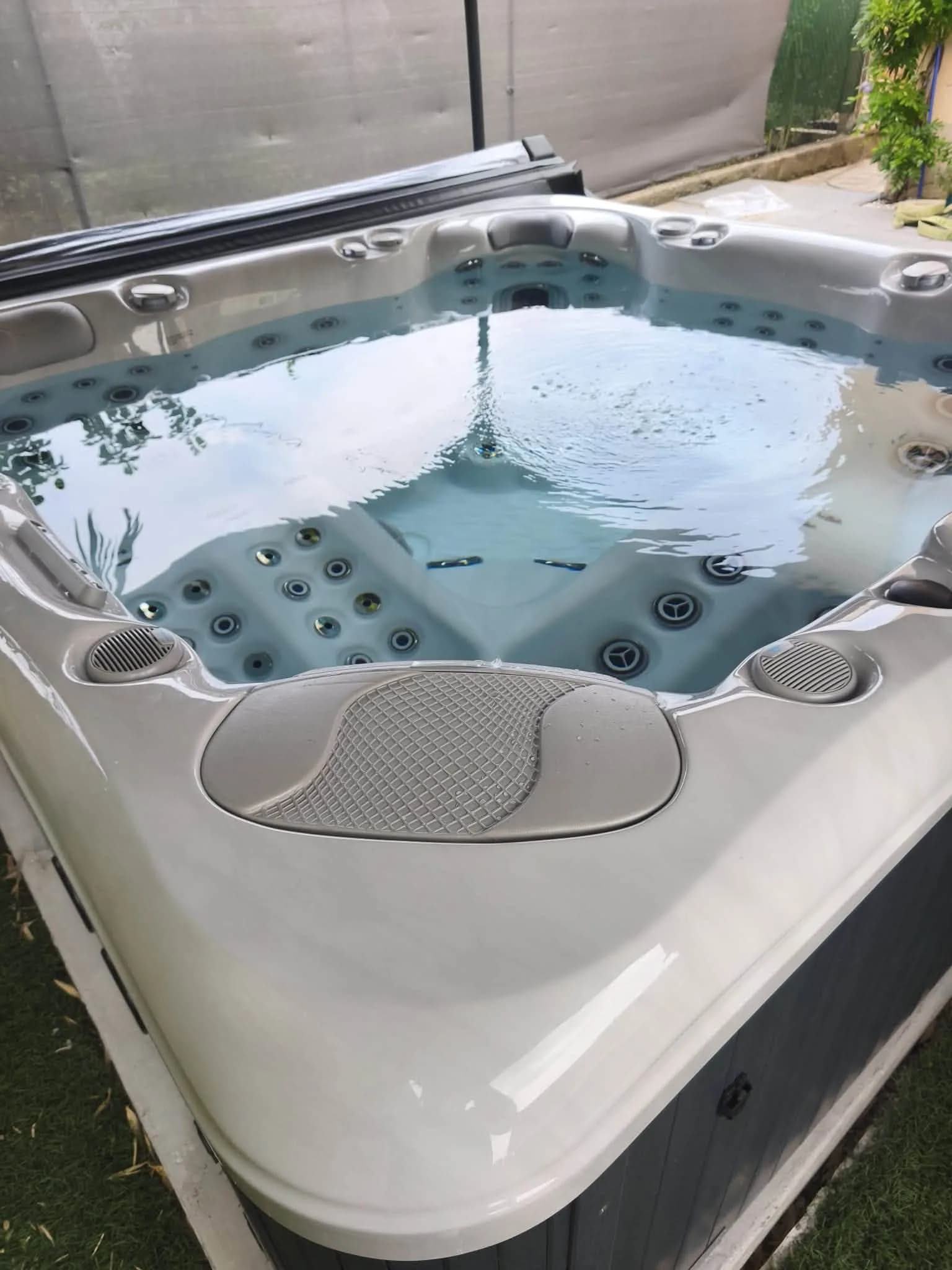Installation d'un spa Poséidon à Sermersheim, autre vue du chantier