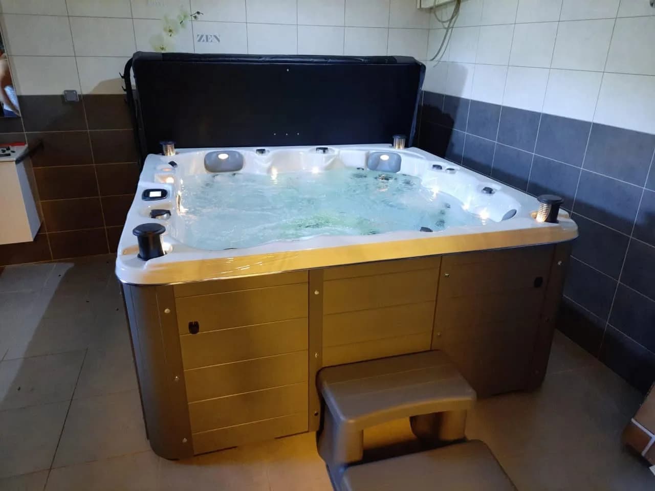 Installation d'un spa Québec Full option à Merxheim, autre vue du chantier