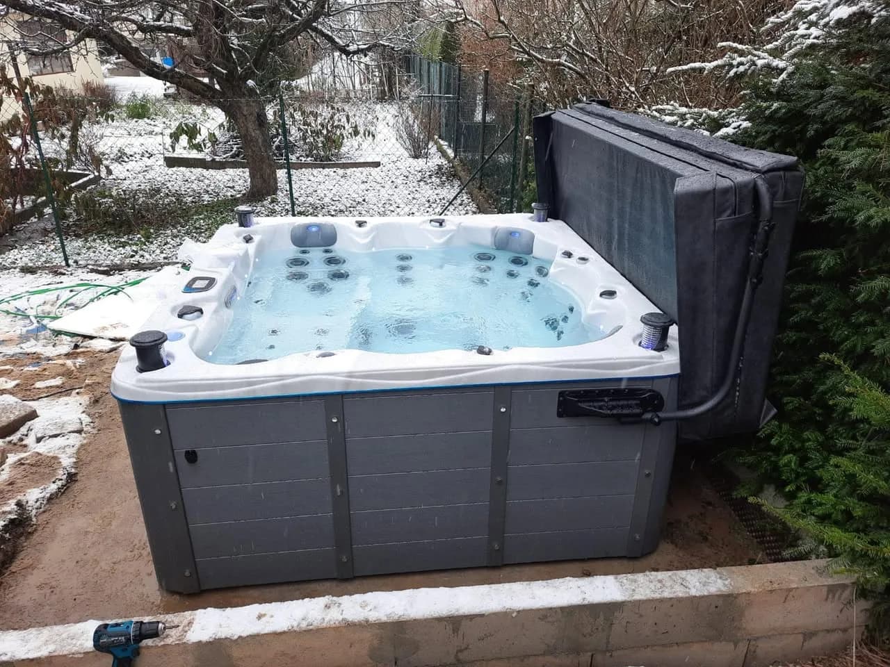 Installation d'un spa Québec Full option à Sausheim, autre vue du chantier