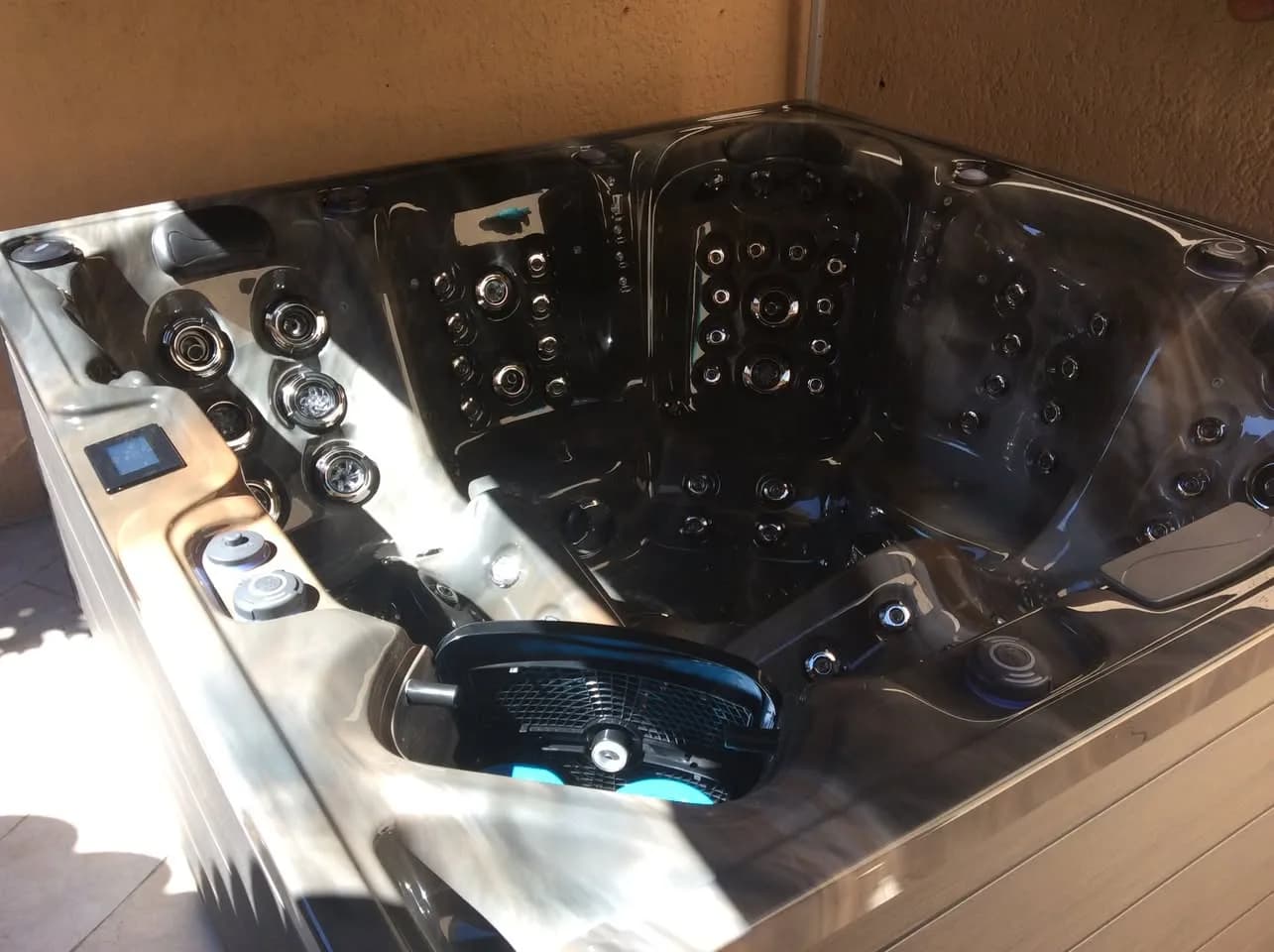 Installation d'un spa RC5.4 à Sainte-Maxime, autre vue du chantier