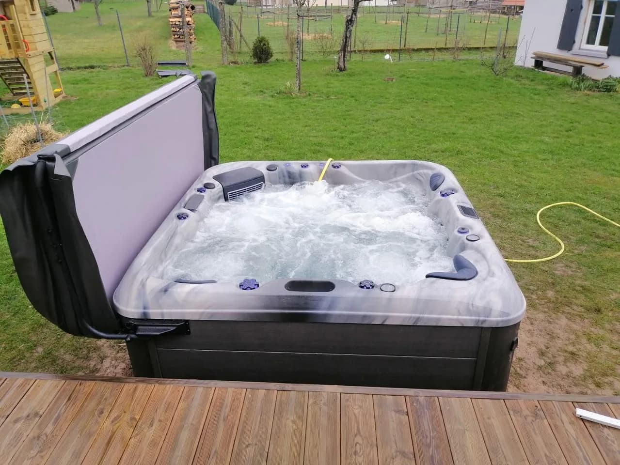 Installation d'un spa RC7 Full option à Roderen, autre vue du chantier