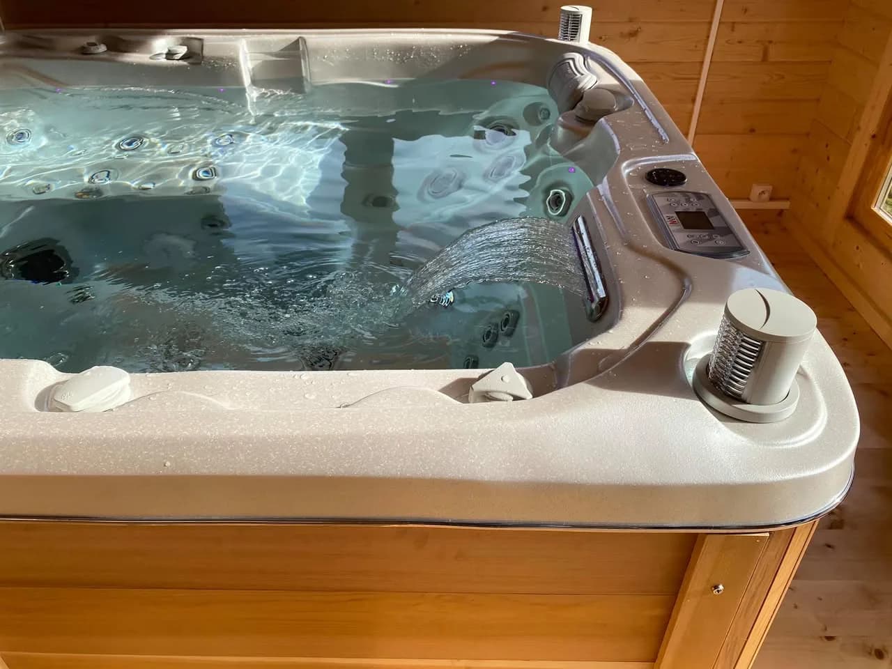 Installation d'un spa Rødberg à Faverois, autre vue du chantier