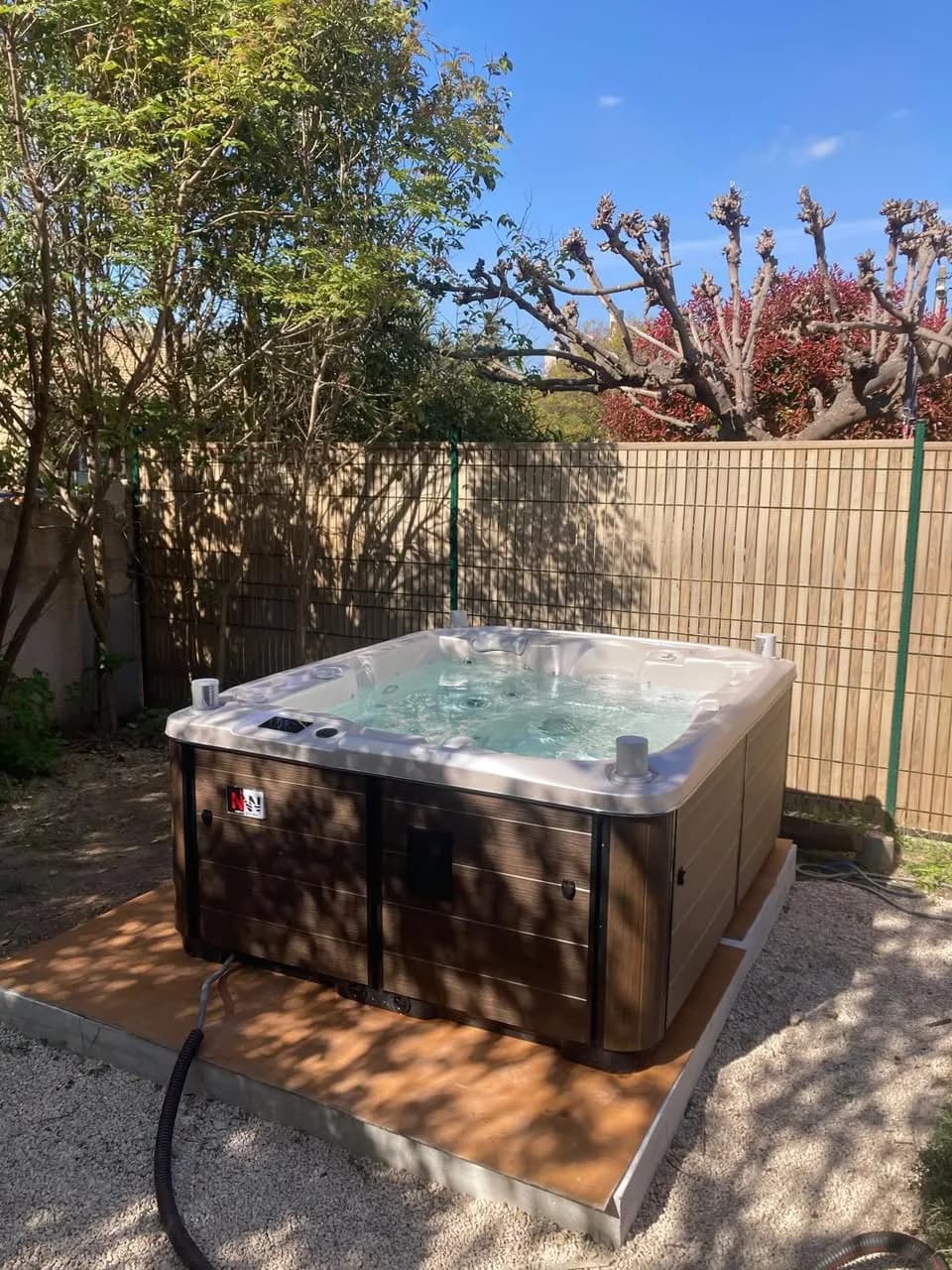 Installation d'un spa Rødberg Full option à Gardanne, autre vue du chantier