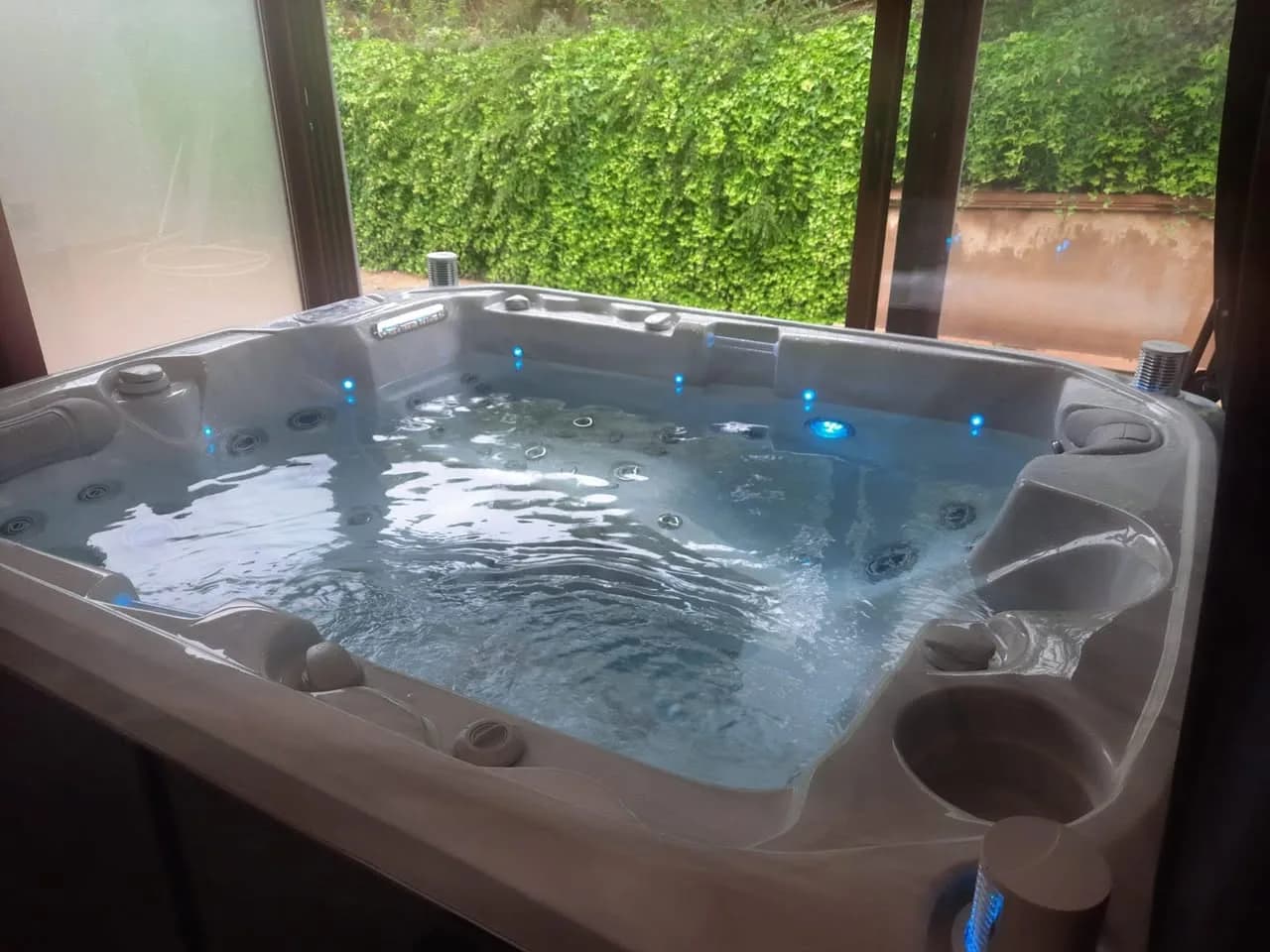 Installation d'un spa Rødberg Full option à Jungholtz, autre vue du chantier