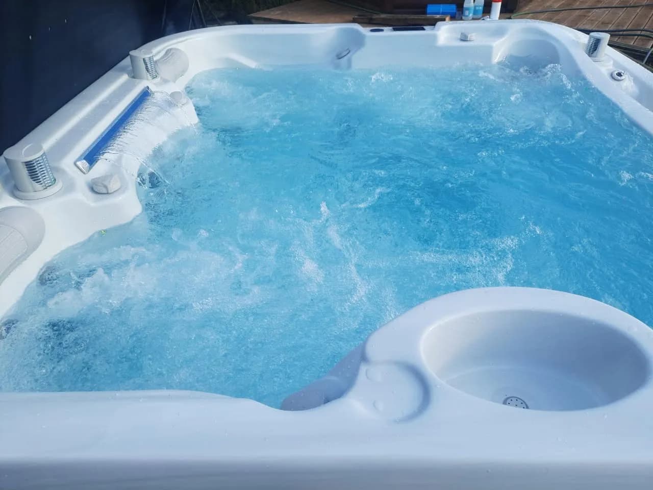 Installation d'un spa Røgaland à Hamonville, autre vue du chantier