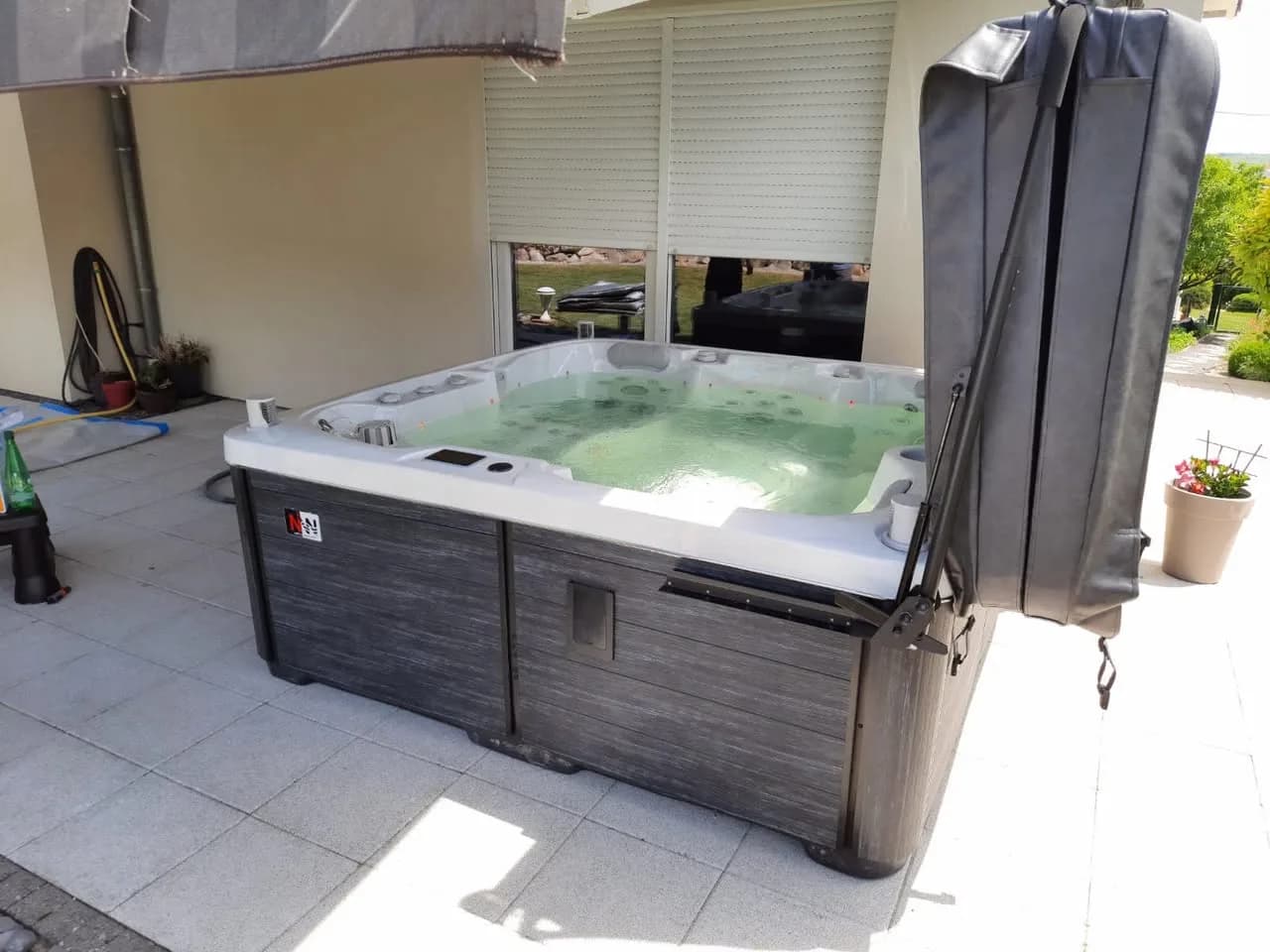 Installation d'un spa Sølveijg à Balbronn, autre vue du chantier