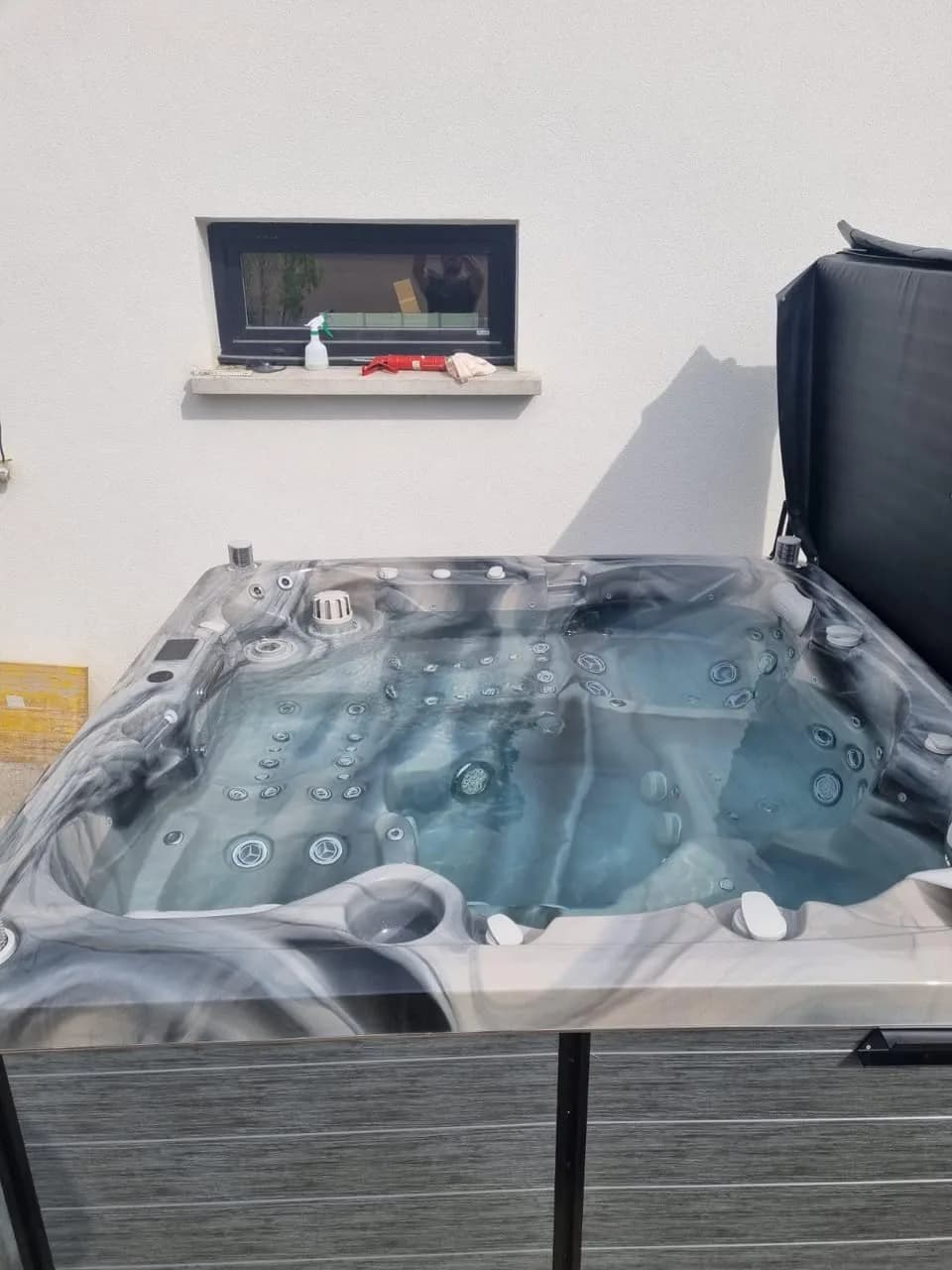 Installation d'un spa Sølveijg à Bartenheim, autre vue du chantier