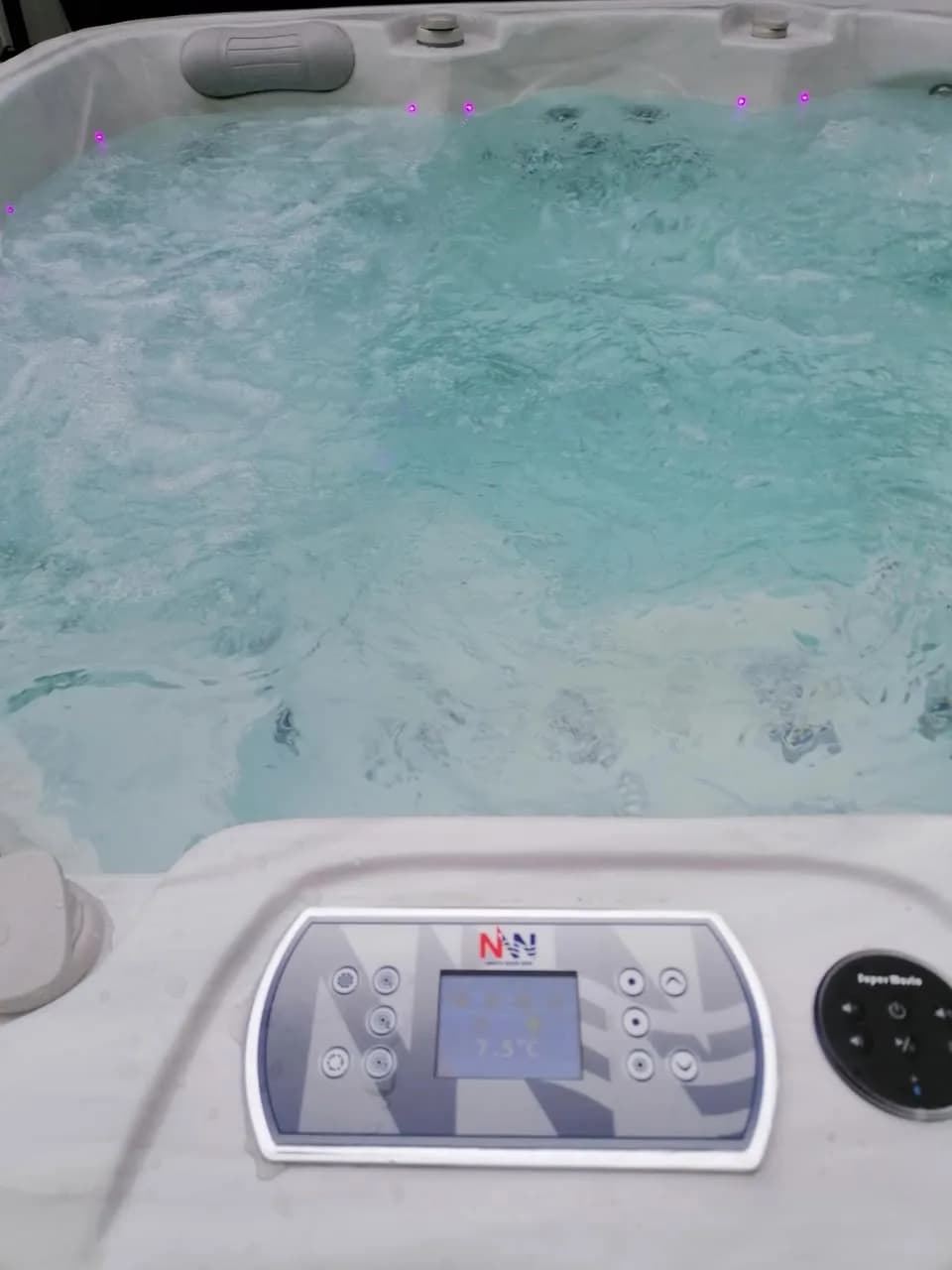 Installation d'un spa Sølveijg dans le Doubs, autre vue du chantier