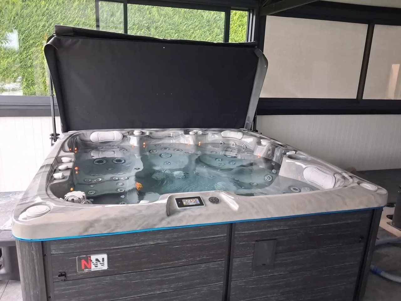 Installation d'un spa Sølveijg dans les Vosges, autre vue du chantier