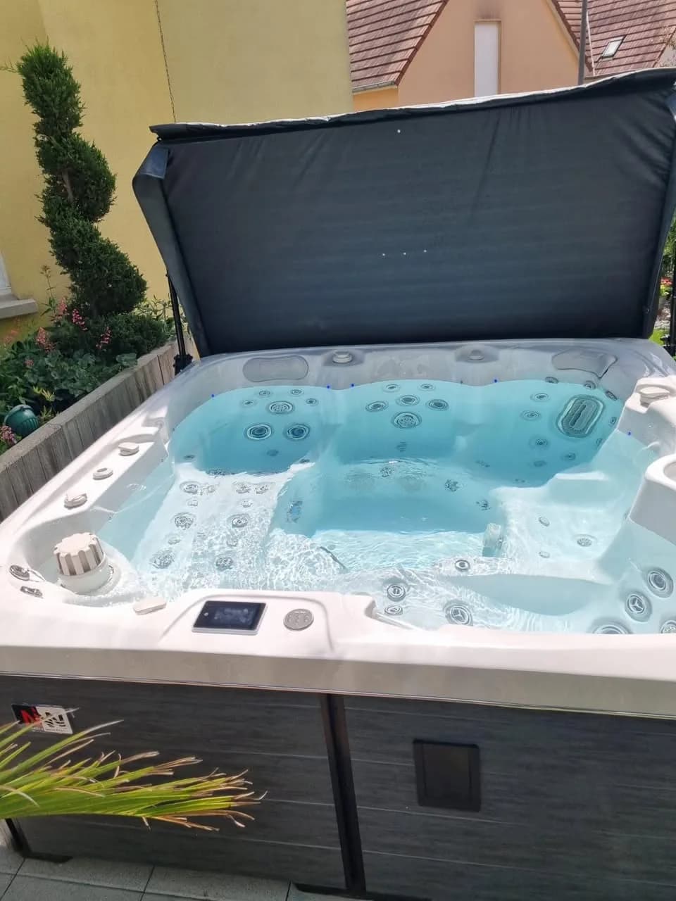Installation d'un spa Sølveijg à Eguisheim, autre vue du chantier