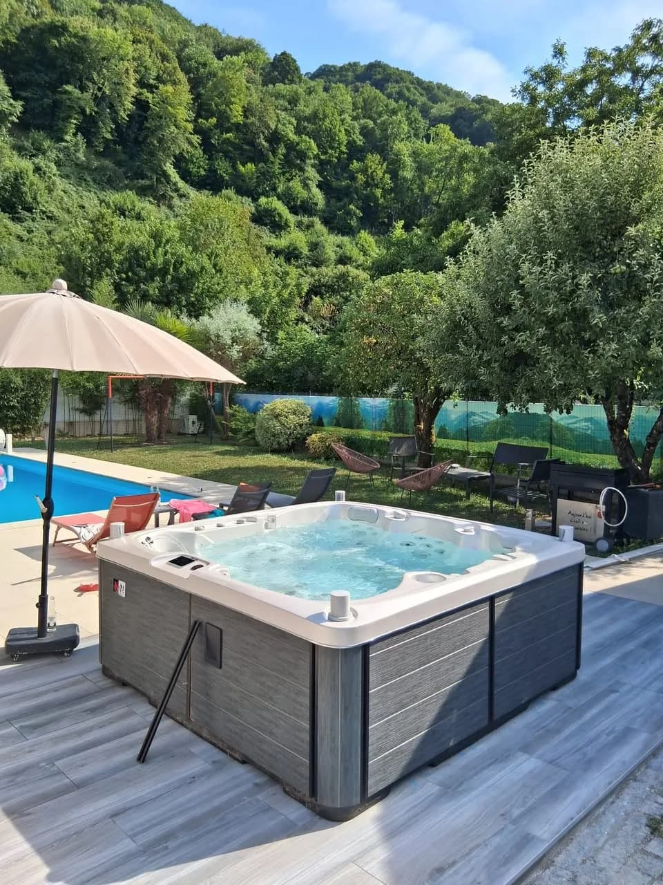 Installation d'un spa Sølveijg en Isère, autre vue du chantier
