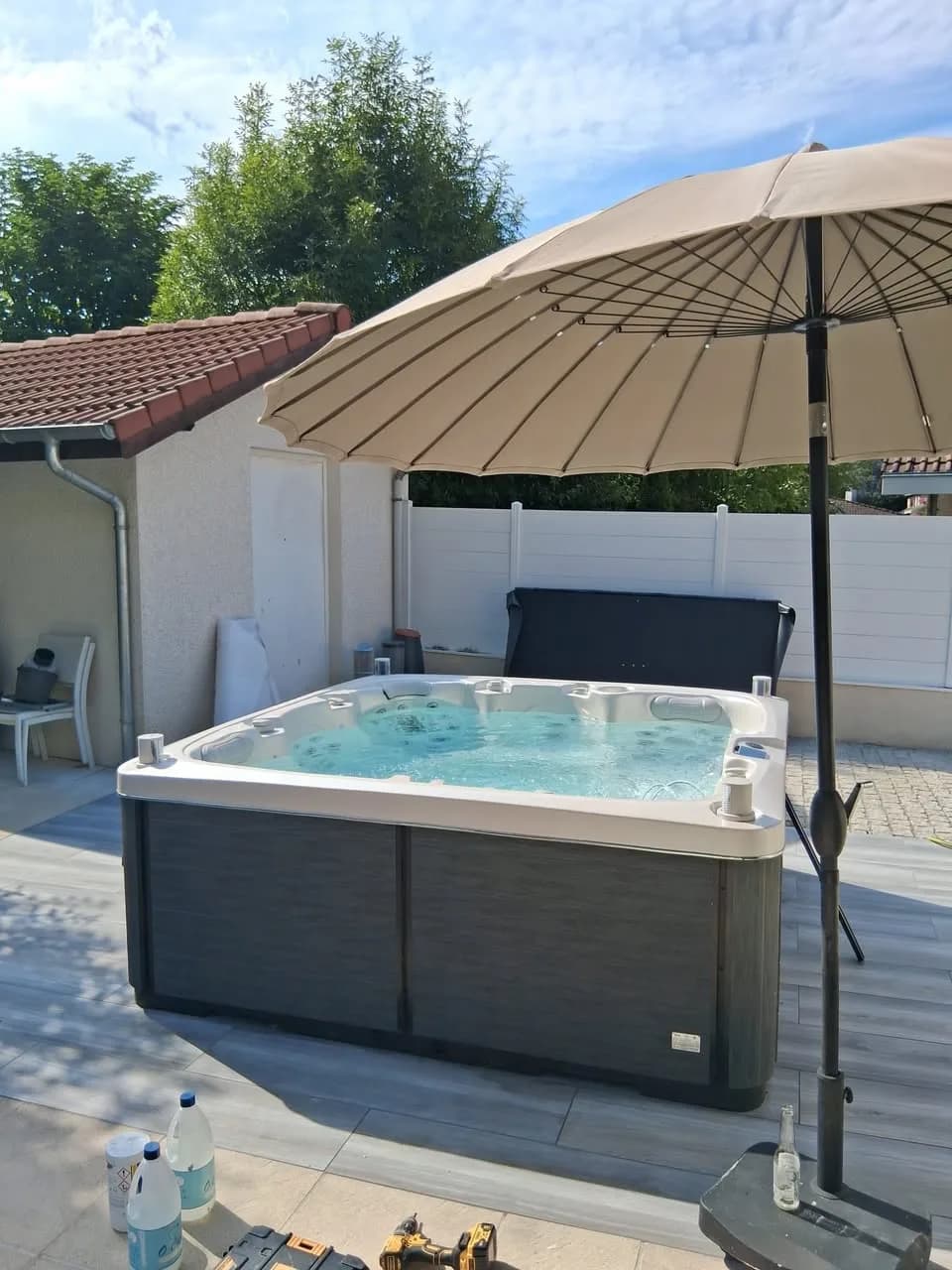 Installation d'un spa Sølveijg en Isère, autre vue du chantier