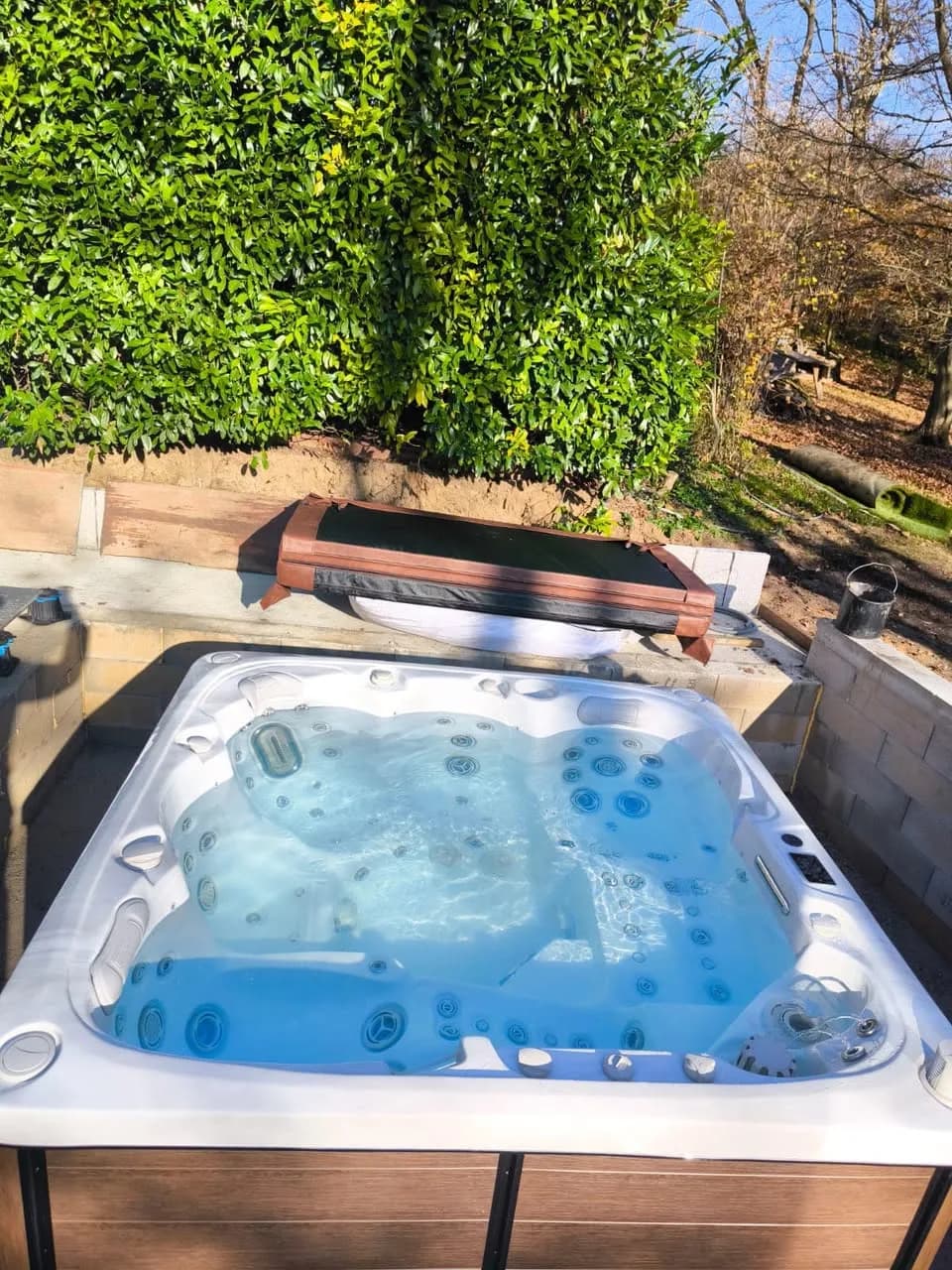 Installation d'un spa Sølveijg à Ernolsheim-Bruche, autre vue du chantier