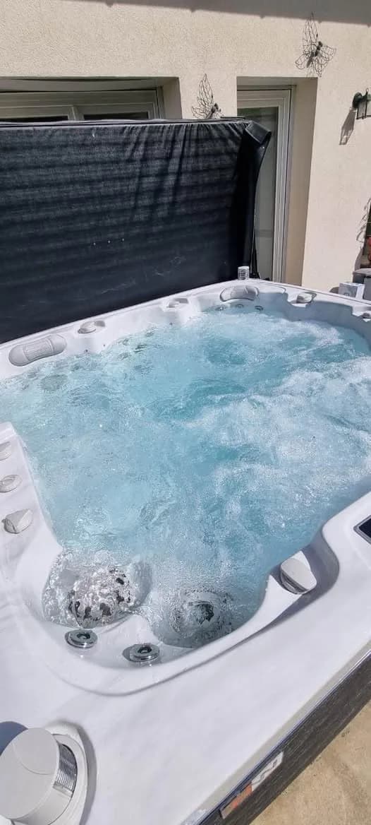 Installation d'un spa Sølveijg Full option à Altkirch, autre vue du chantier