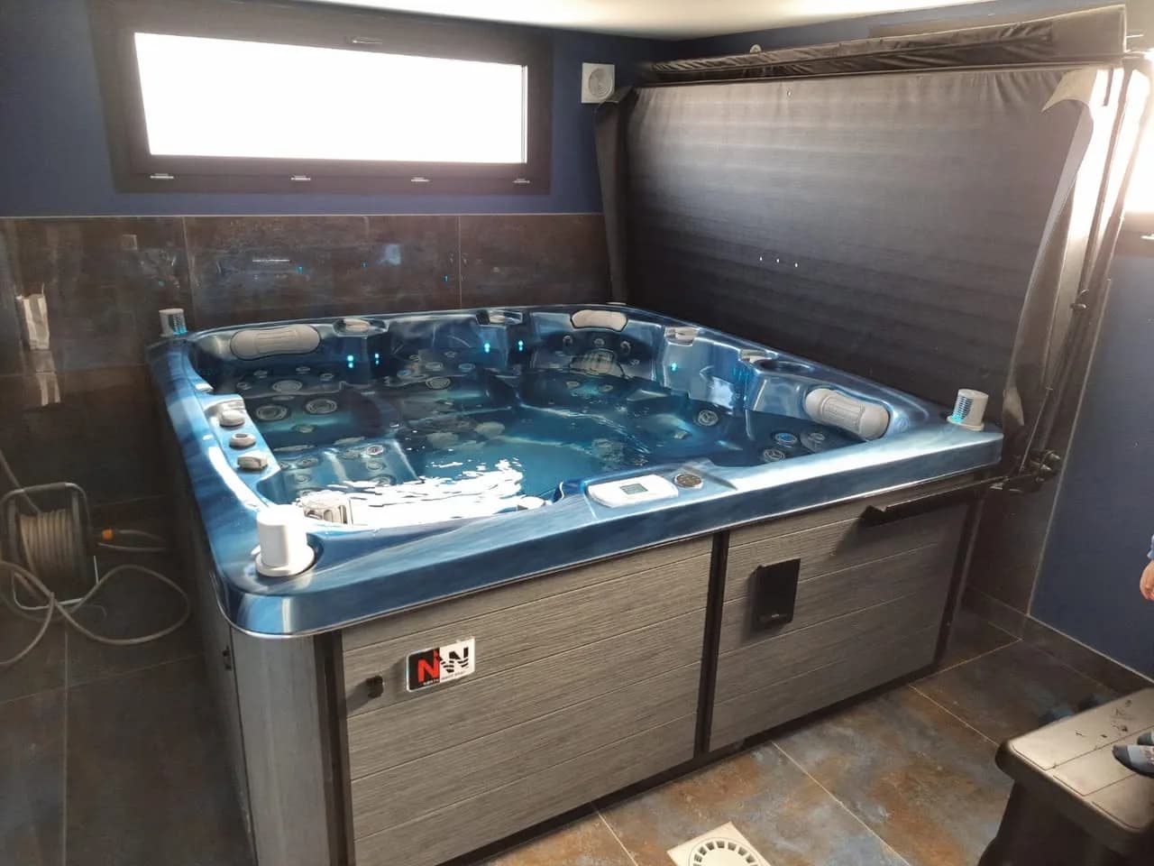 Installation d'un spa Sølveijg Full option à Baldersheim, autre vue du chantier