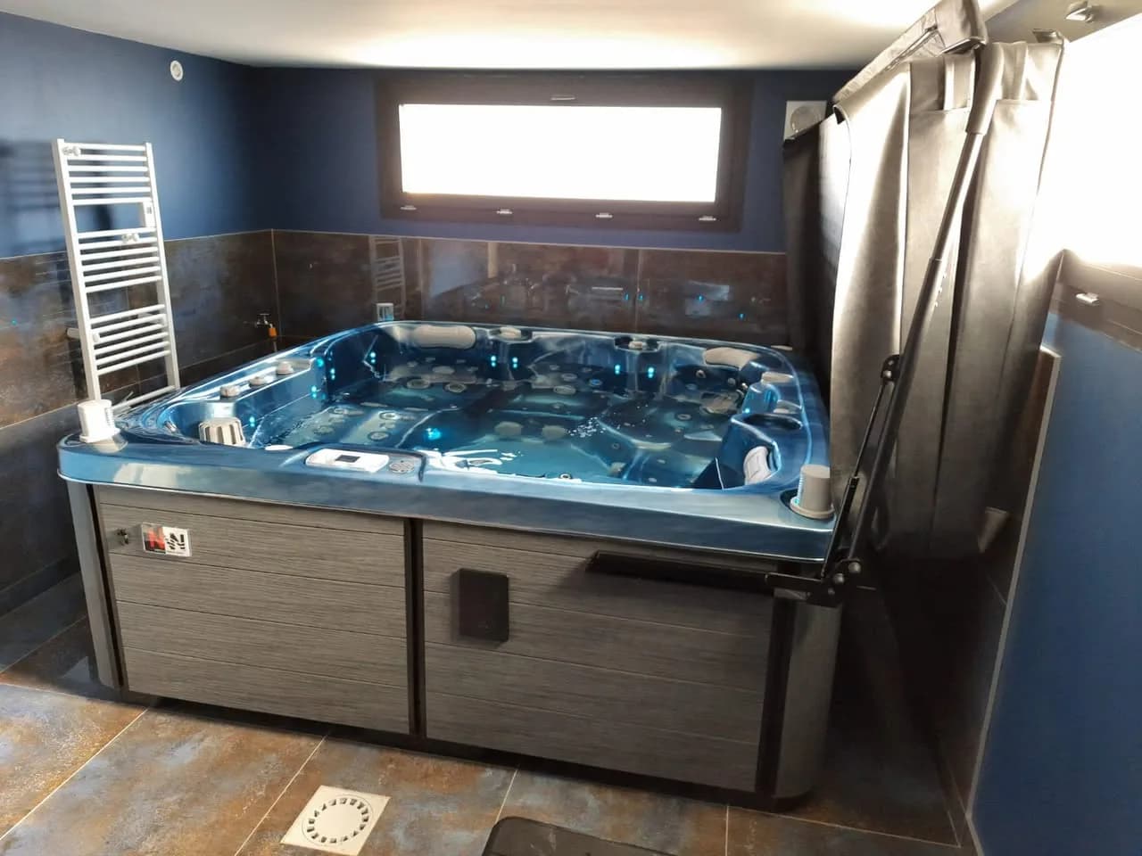 Installation d'un spa Sølveijg Full option à Baldersheim, autre vue du chantier
