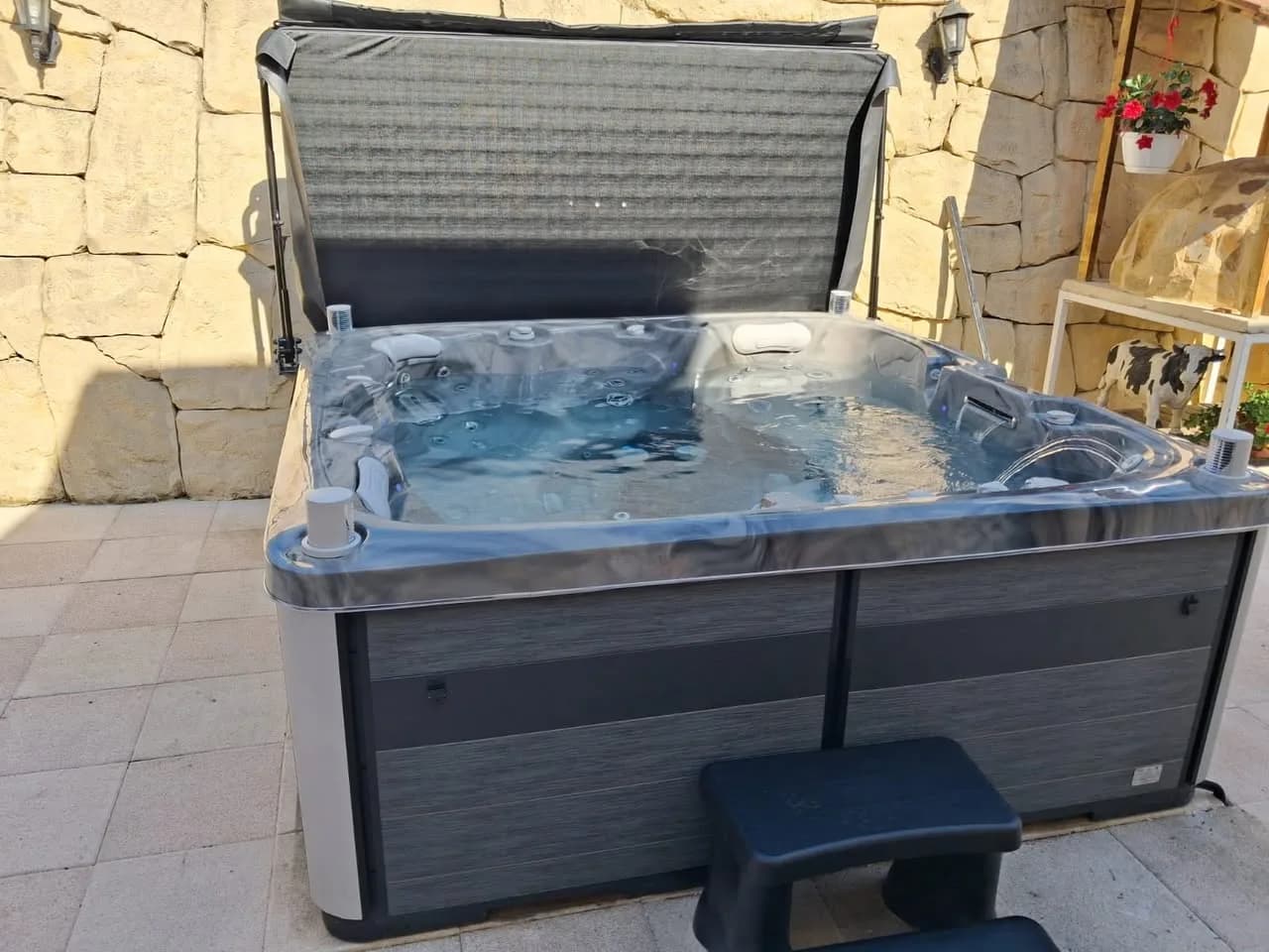 Installation d'un spa Sølveijg Full option à Illfurth, autre vue du chantier