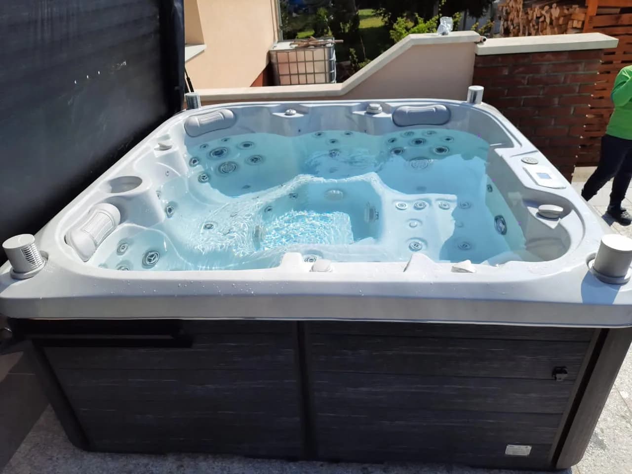Installation d'un spa Sølveijg Full option à Kembs, autre vue du chantier