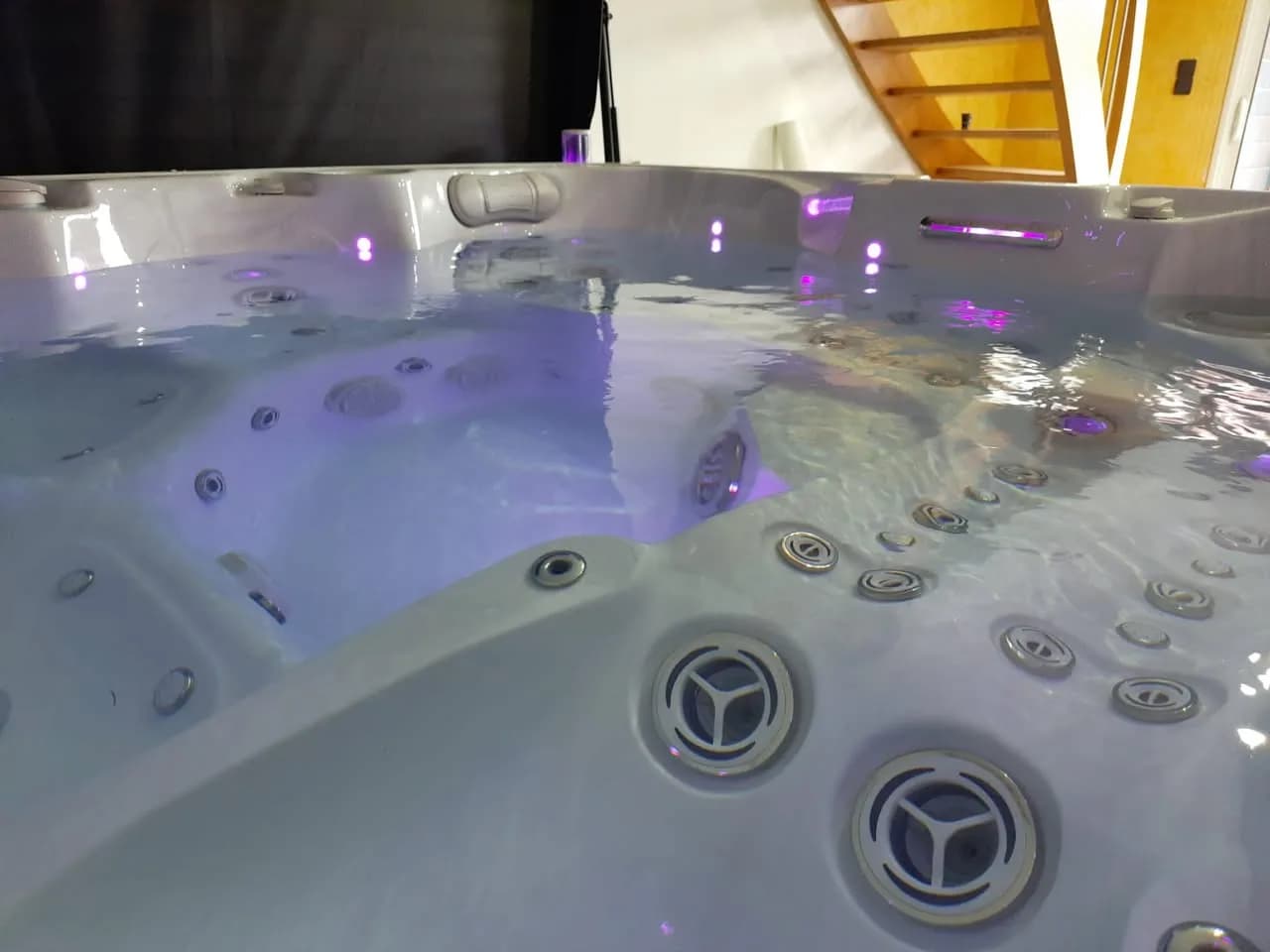 Installation d'un spa Sølveijg Full option à Kunheim, autre vue du chantier