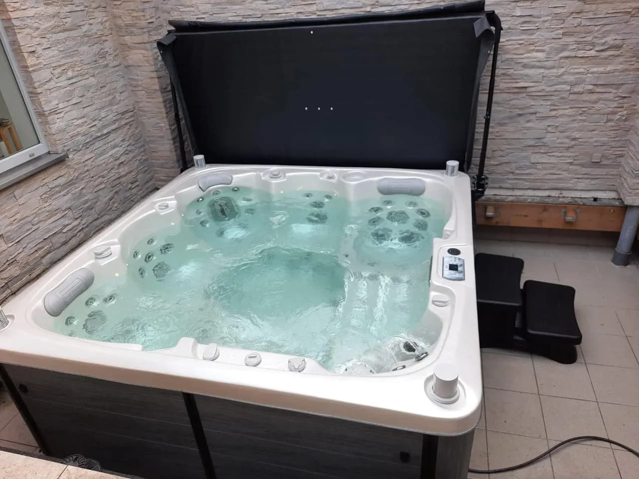 Installation d'un spa Sølveijg Full option à Lautenheim, autre vue du chantier