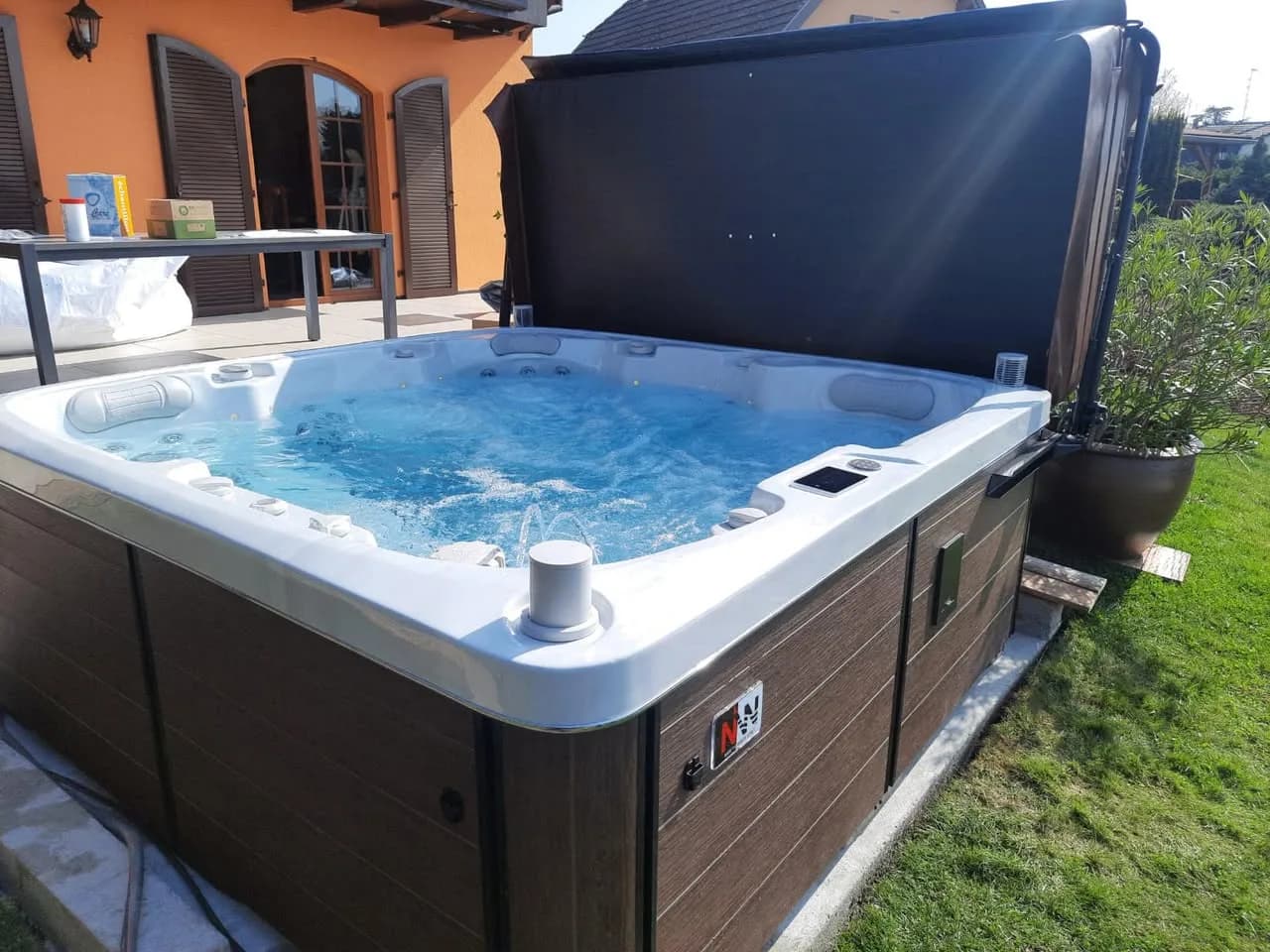 Installation d'un spa Sølveijg Full option à Pulversheim, autre vue du chantier
