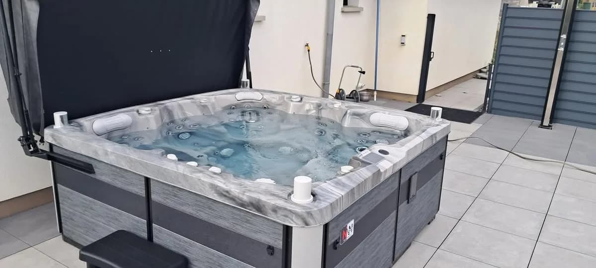 Installation d'un spa Sølveijg à Hagenbach, autre vue du chantier