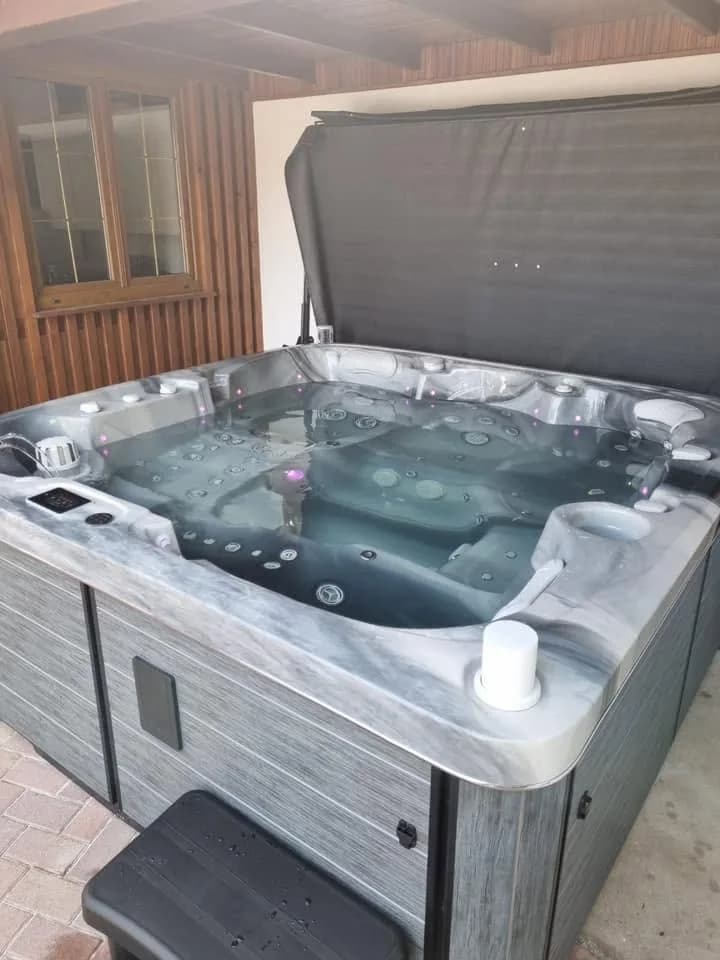 Installation d'un spa Sølveijg à Haguenau, autre vue du chantier