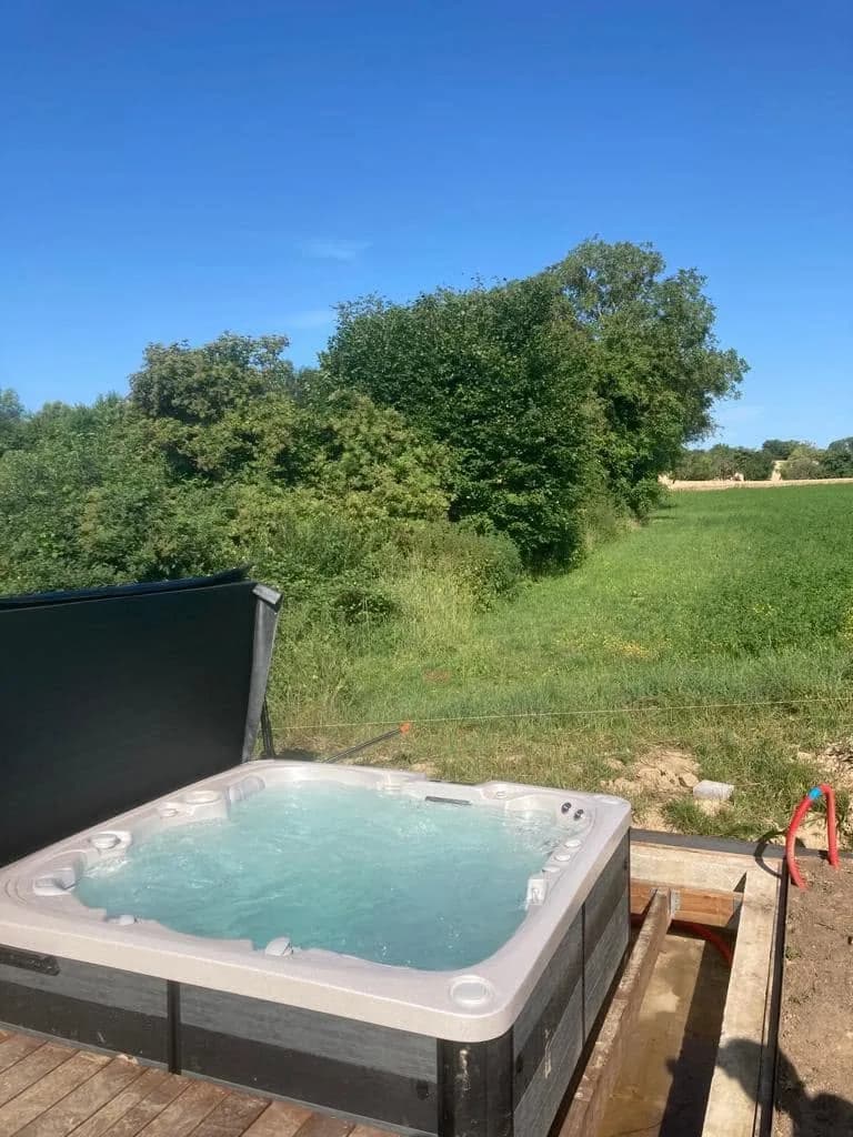 Installation d'un spa Sølveijg à Hochstatt, autre vue du chantier