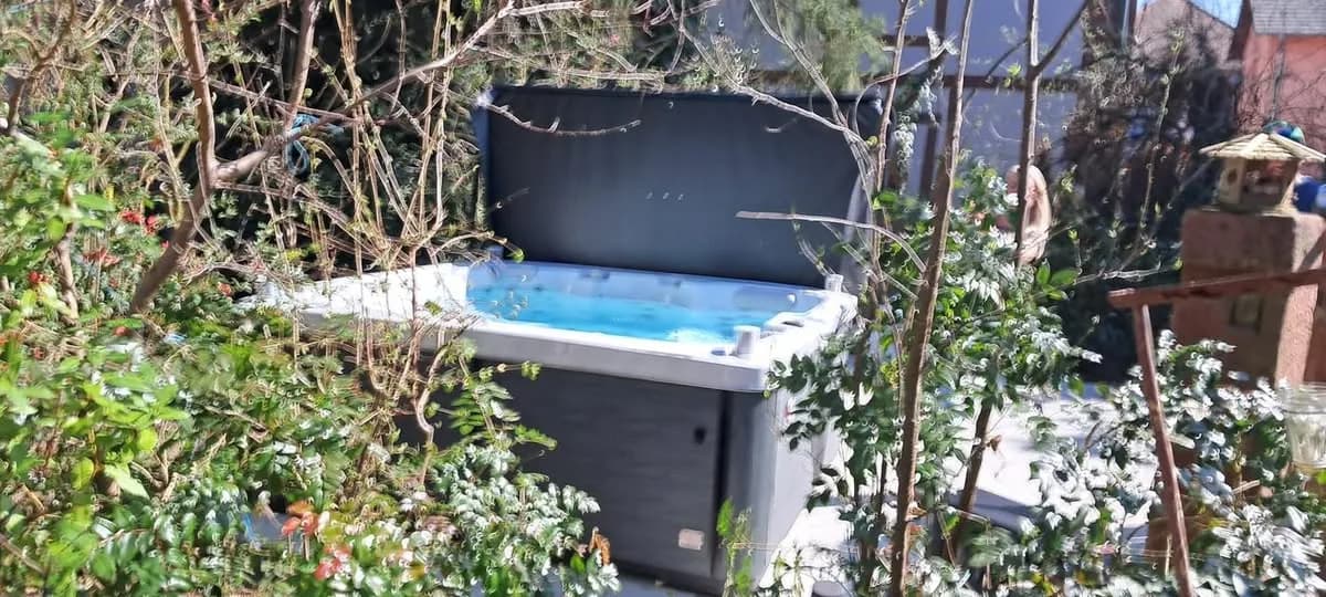 Installation d'un spa Sølveijg à Menchhoffen, autre vue du chantier