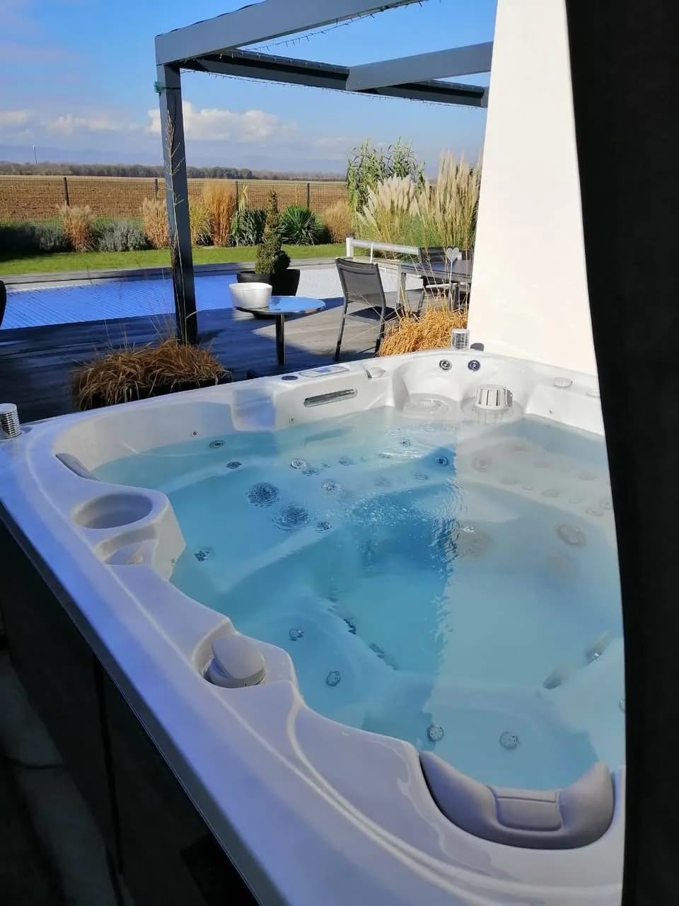 Installation d'un spa Sølveijg à Rustenhart, autre vue du chantier