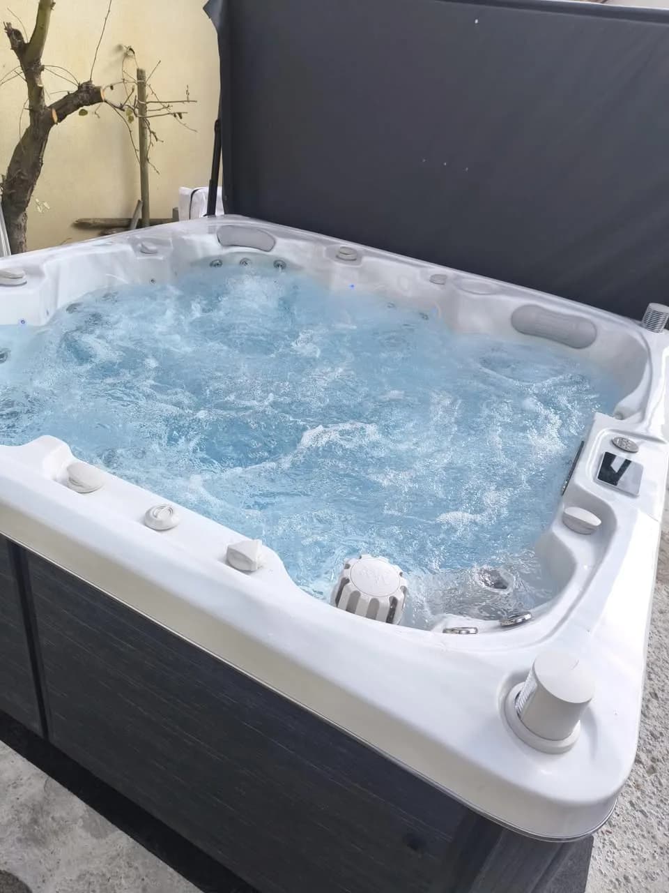 Installation d'un spa Sølveijg à Scheibenhard, autre vue du chantier
