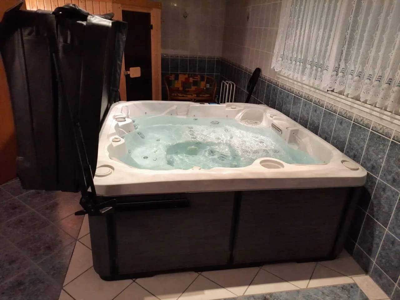Installation d'un spa Sørrana à Michelbach-le-Haut, autre vue du chantier