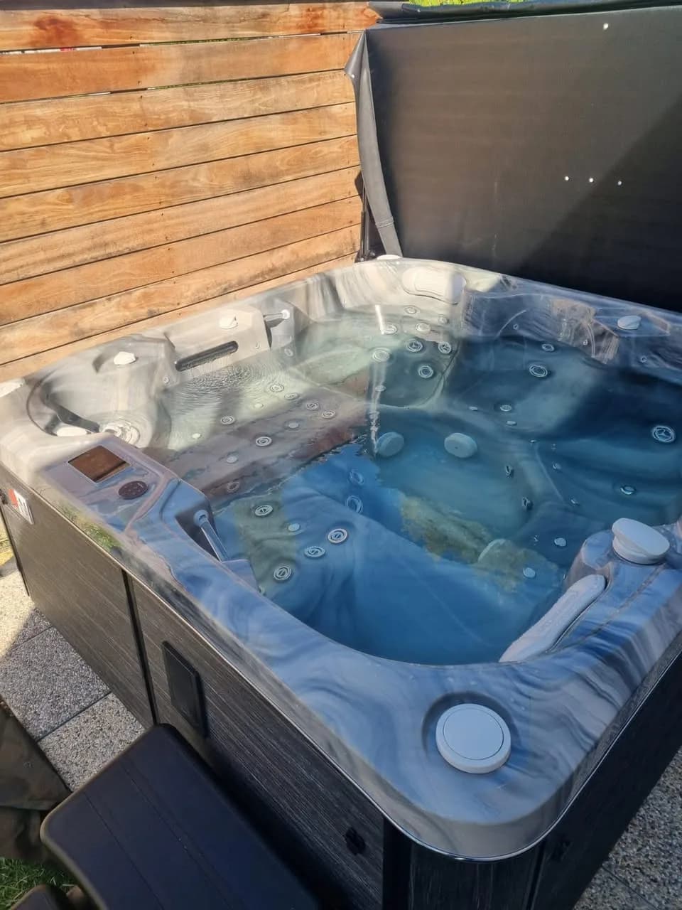 Installation d'un spa Sørrana à Niederhausbergen, autre vue du chantier