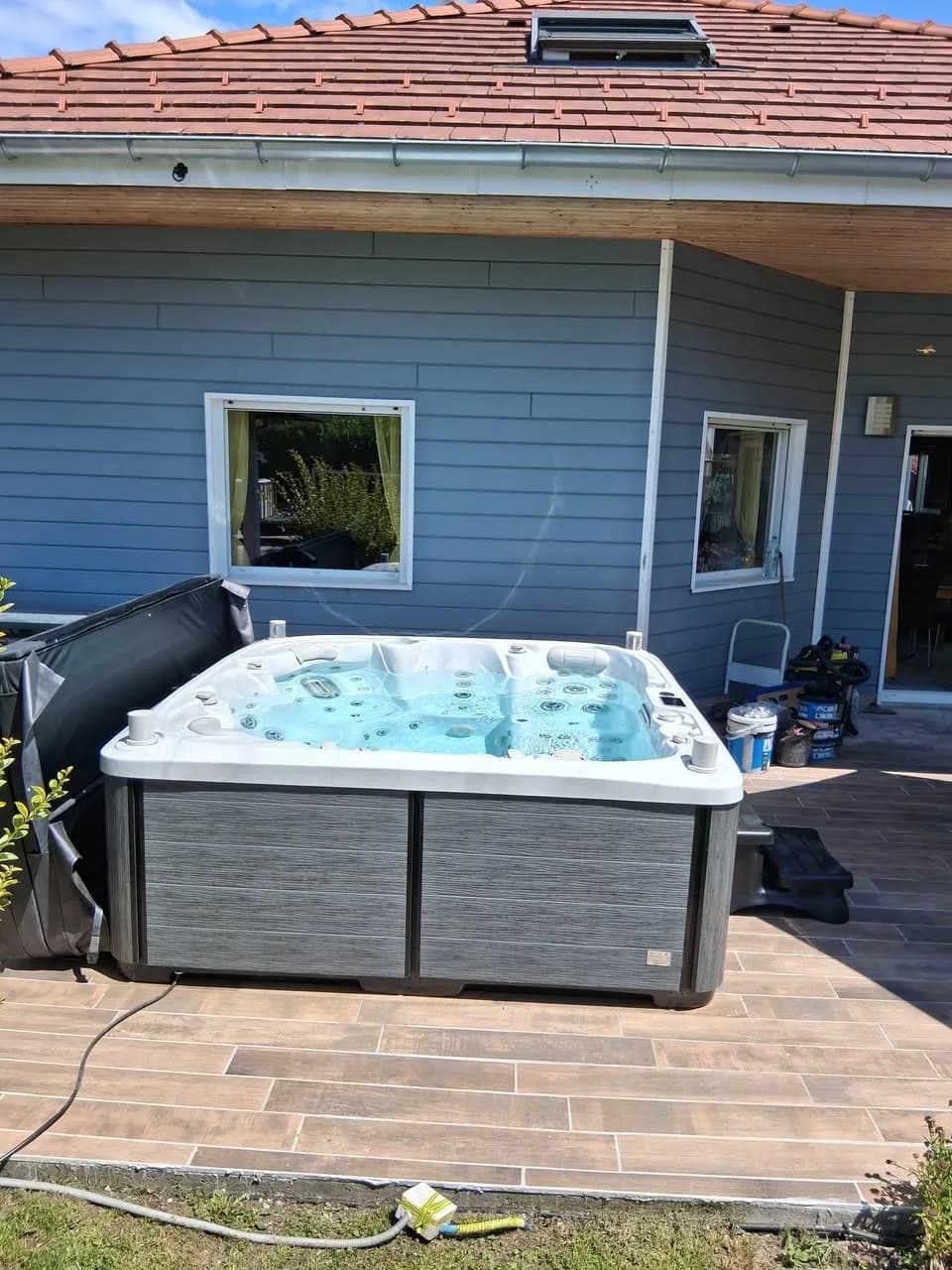 Installation d'un spa Søvik à Draillant, autre vue du chantier