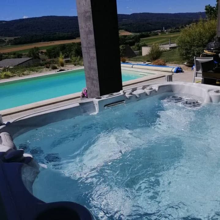 Installation d'un spa Søvik Full option à Porrentruy, autre vue du chantier