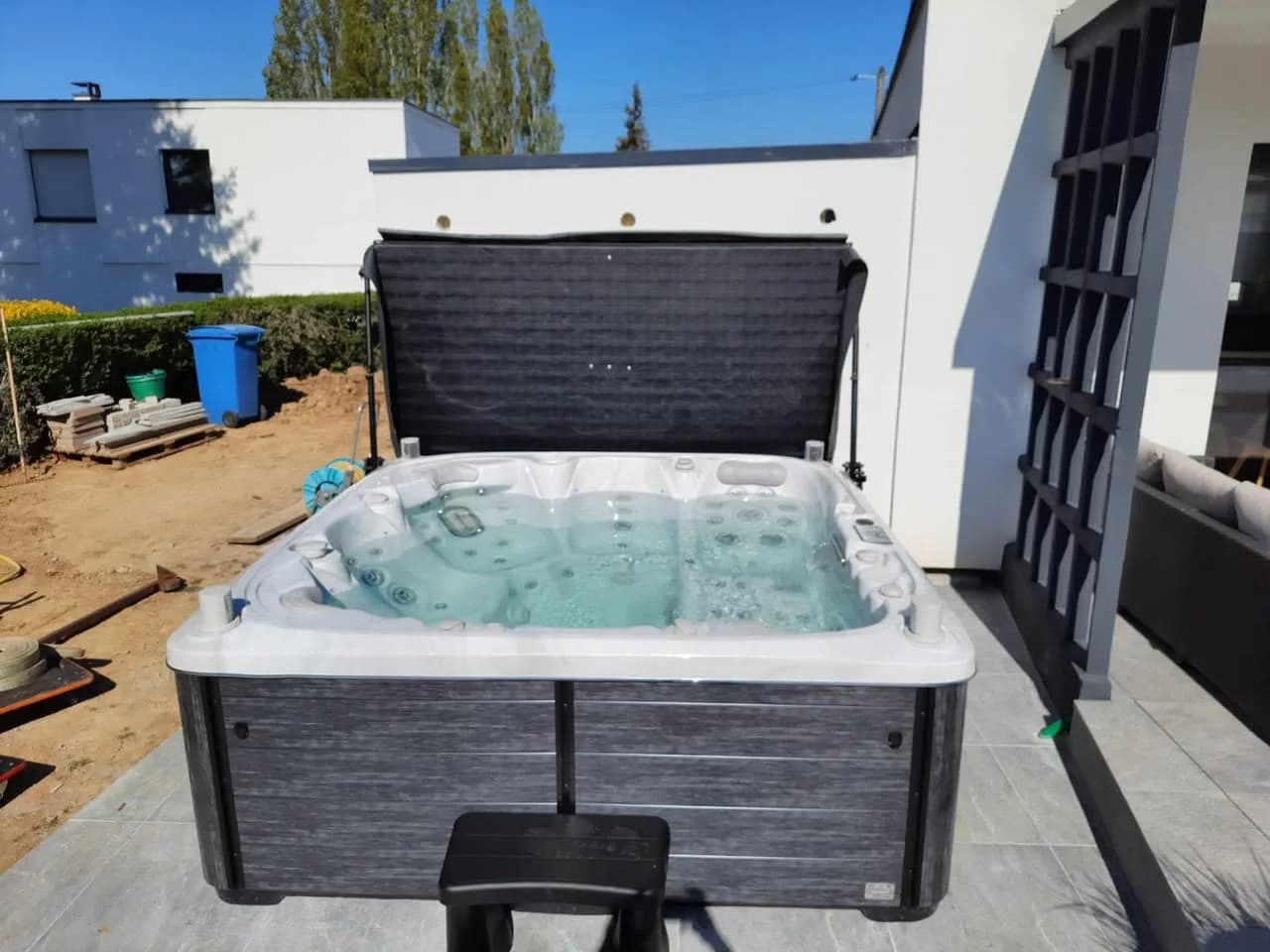 Installation d'un spa Søvik à Kingersheim, autre vue du chantier