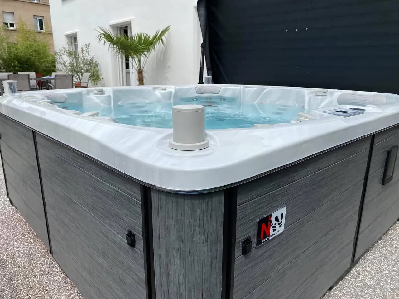 Installation d'un spa Søvik à Saint-Dié-des-Vosges, autre vue du chantier