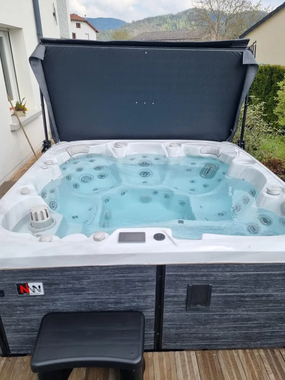 Installation d'un spa Søvik à Vagney, autre vue du chantier