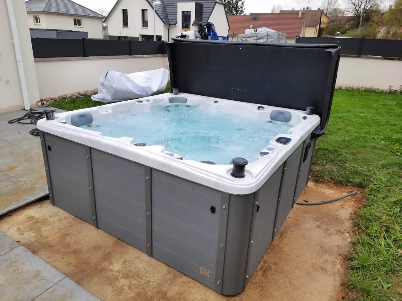 Installation d'un spa Sydney à Bessoncourt, autre vue du chantier