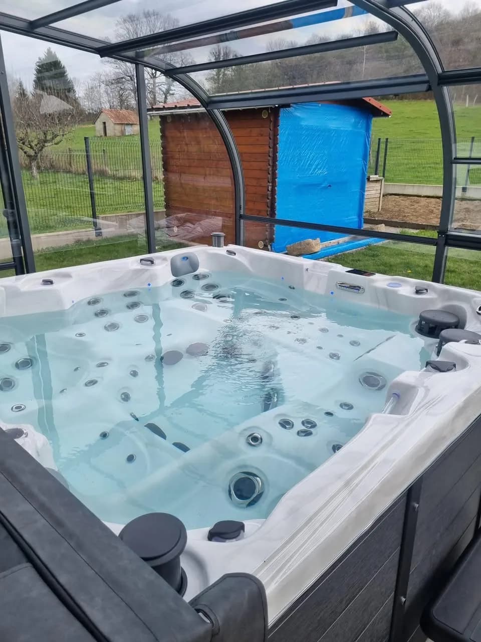 Installation d'un spa Sydney à Épeugney, autre vue du chantier