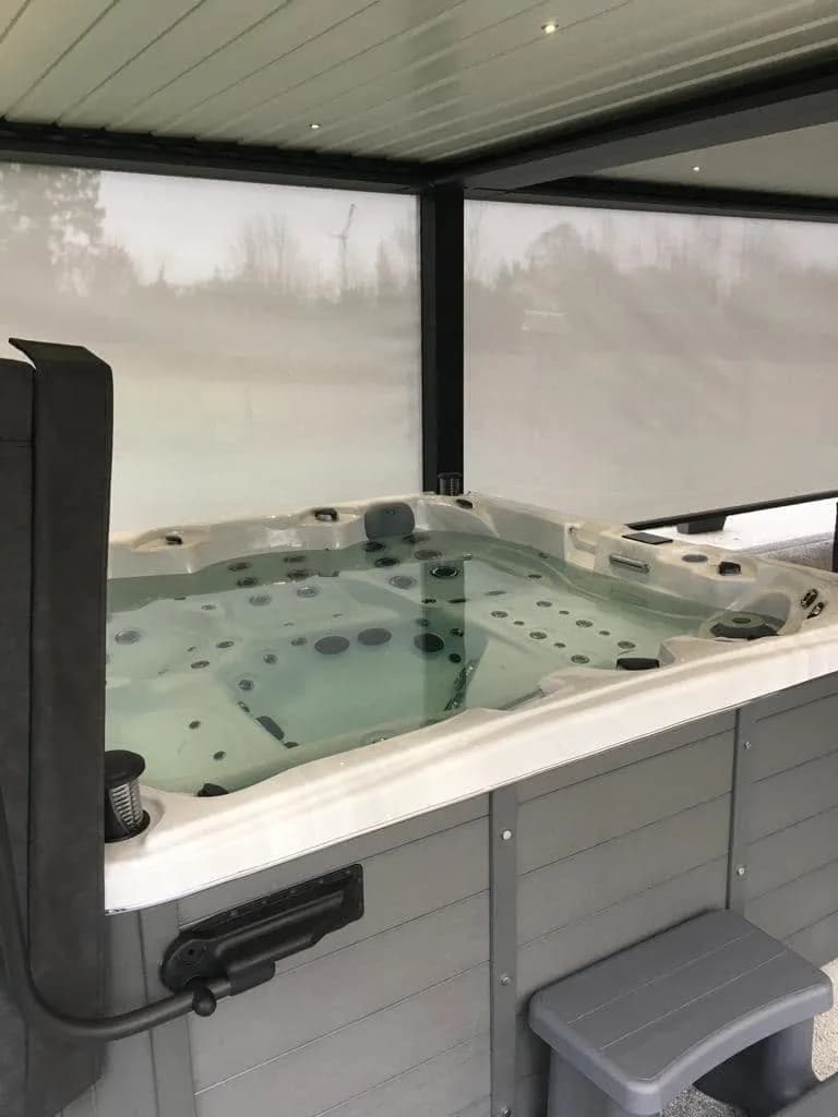 Installation d'un spa Sydney Full option à Criquiers, autre vue du chantier
