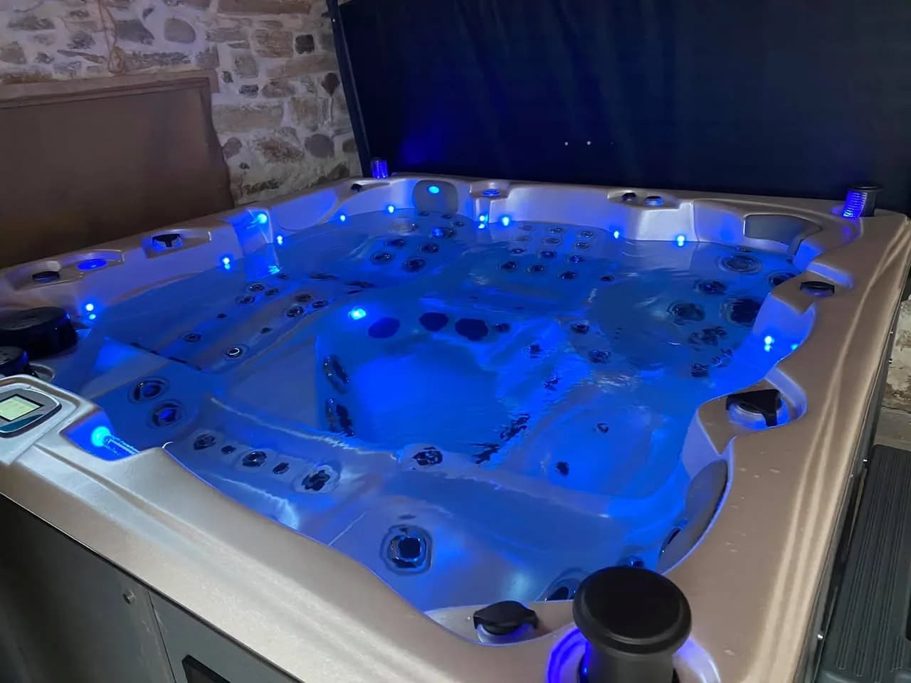Installation d'un spa Sydney Full option à Gildwiller, autre vue du chantier
