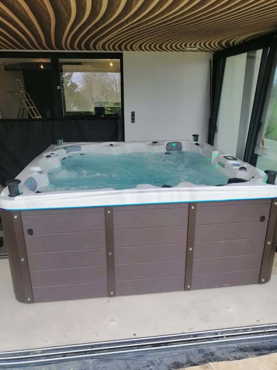 Installation d'un spa Sydney à Mâcon, autre vue du chantier