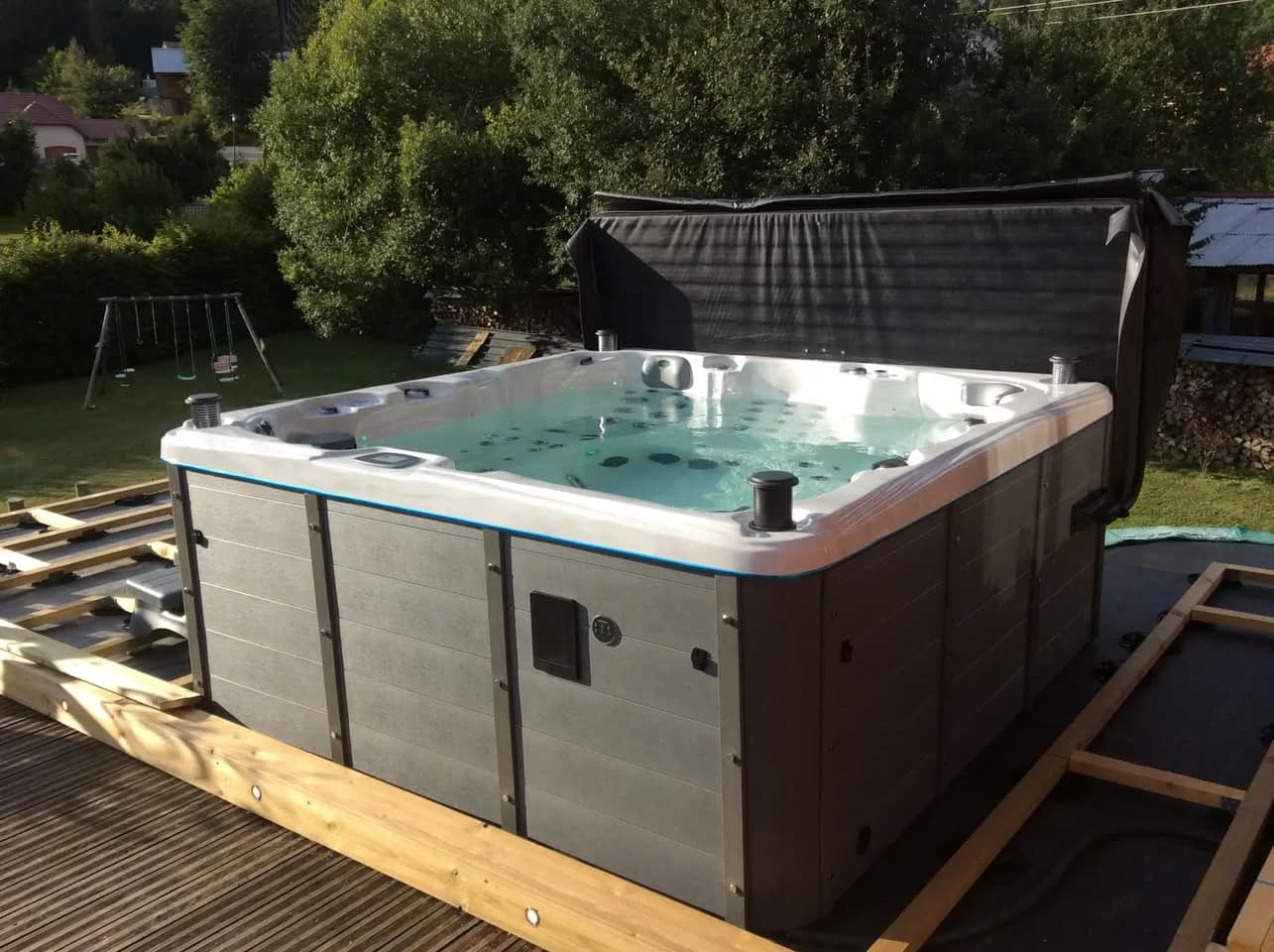 Installation d'un spa Sydney à Morbier, autre vue du chantier