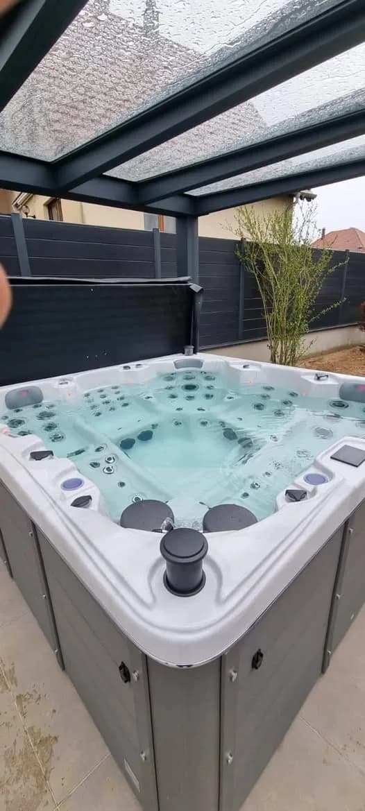 Installation d'un spa Sydney à Truchtersheim, autre vue du chantier